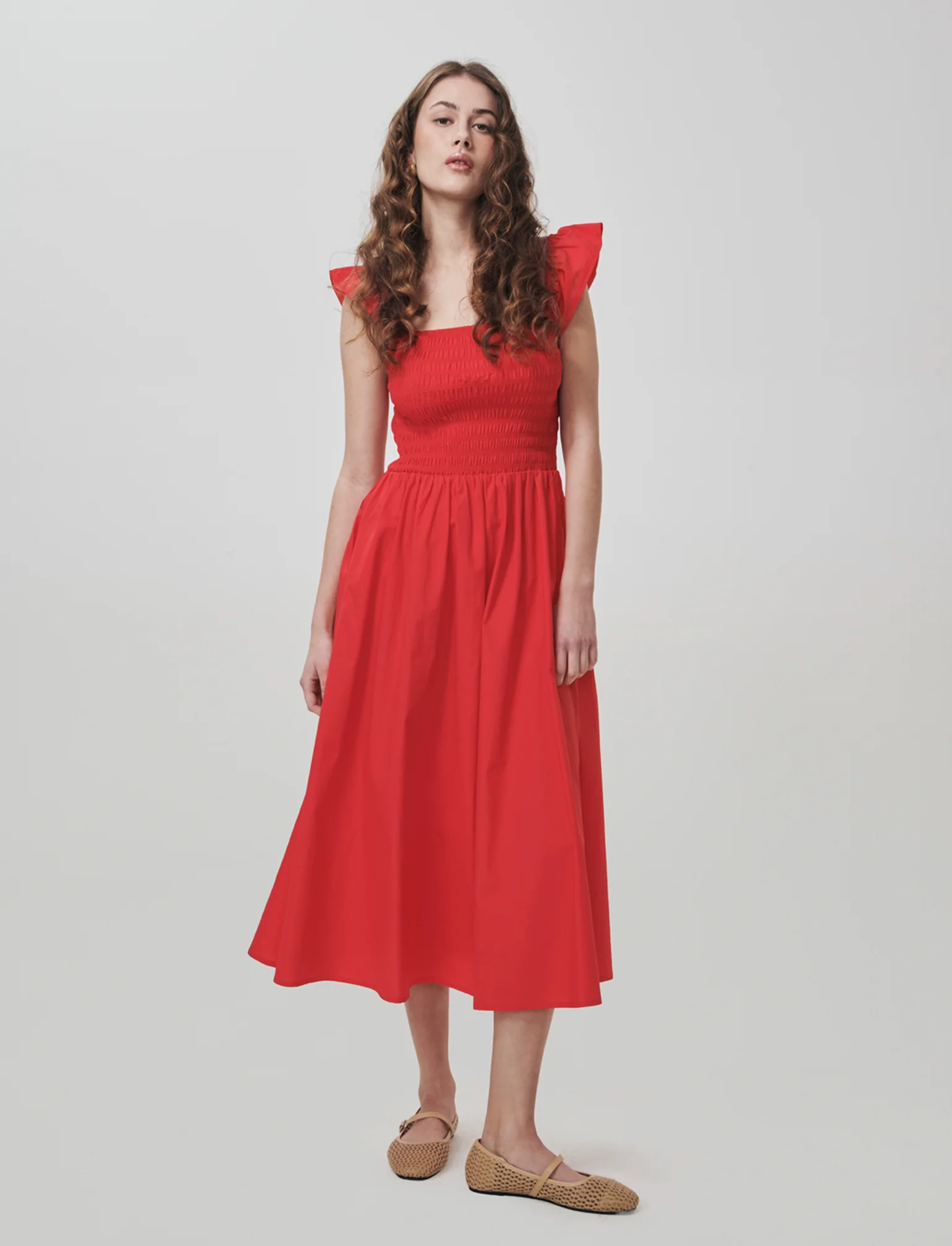 Abito lungo con busto smock e volant - Corallo - Image 3