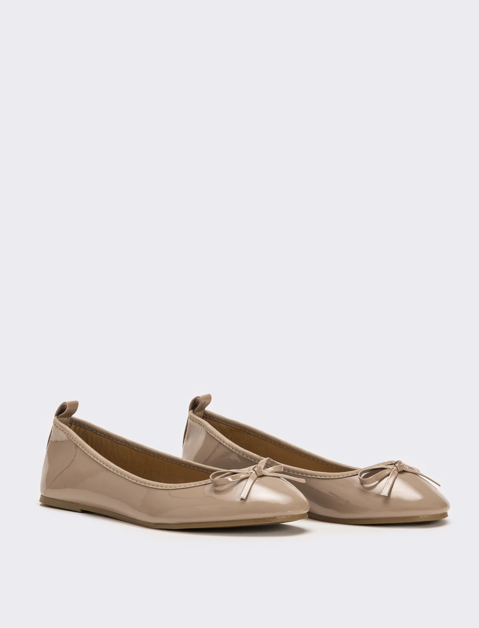 Ballerina in vernice  da donna - Grigio fango - Image 3