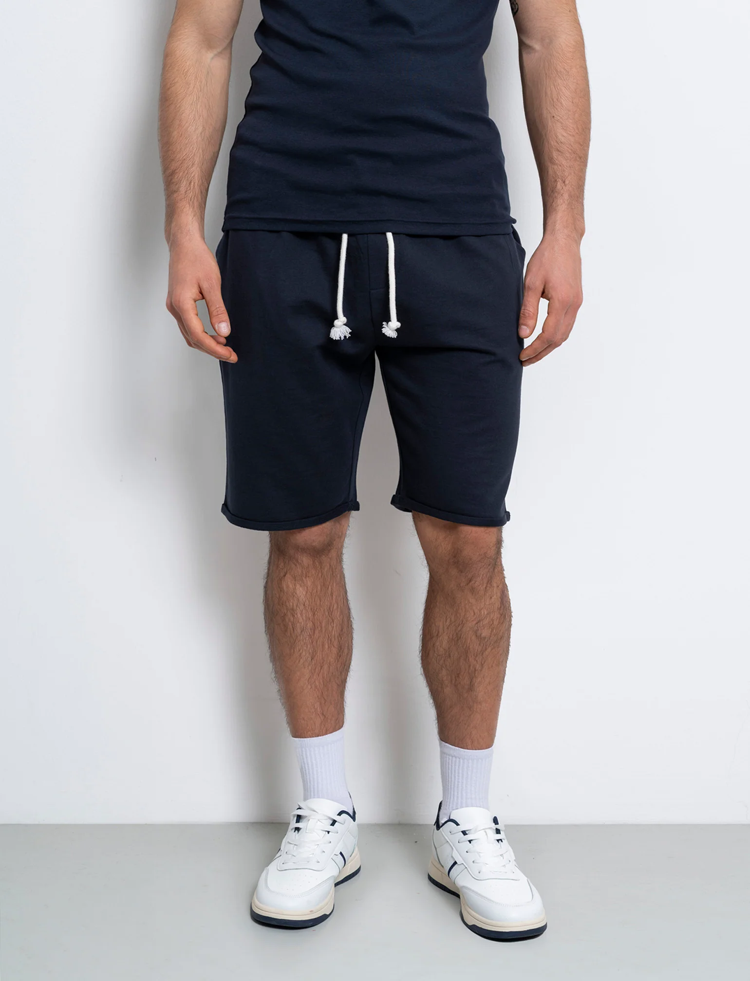 Bermuda basic in felpa con vita jogger da uomo - Blu - Image 3