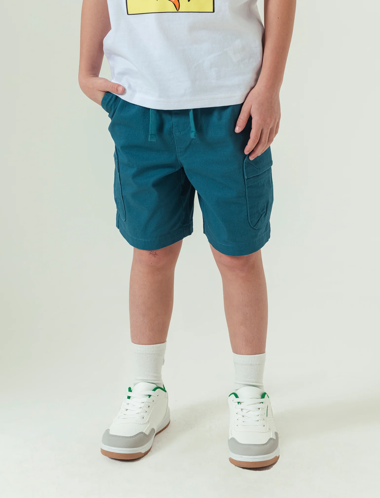 Bermuda cargo in cotone da bambino - Verde Ottanio - Image 2