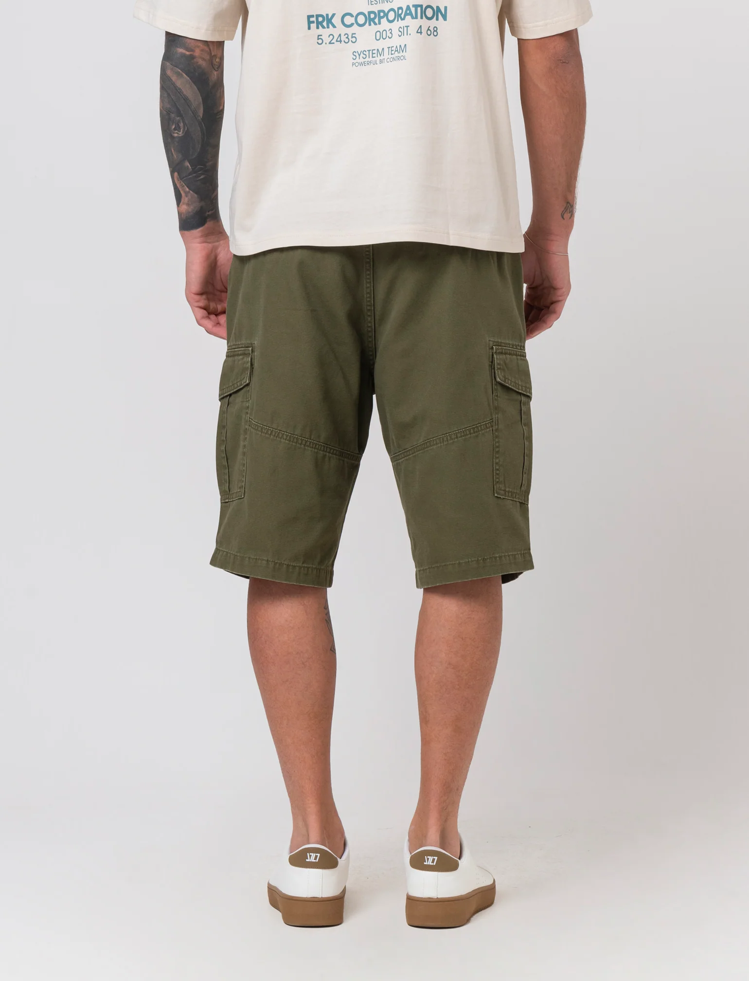 Bermuda cargo in tessuto canvas da uomo - Verde oliva