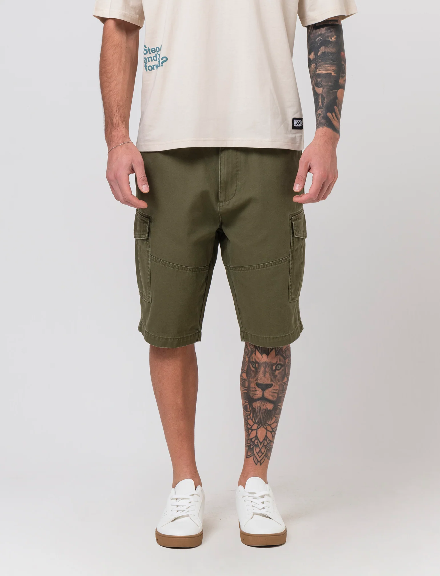 Bermuda cargo in tessuto canvas da uomo - Verde oliva - Image 3