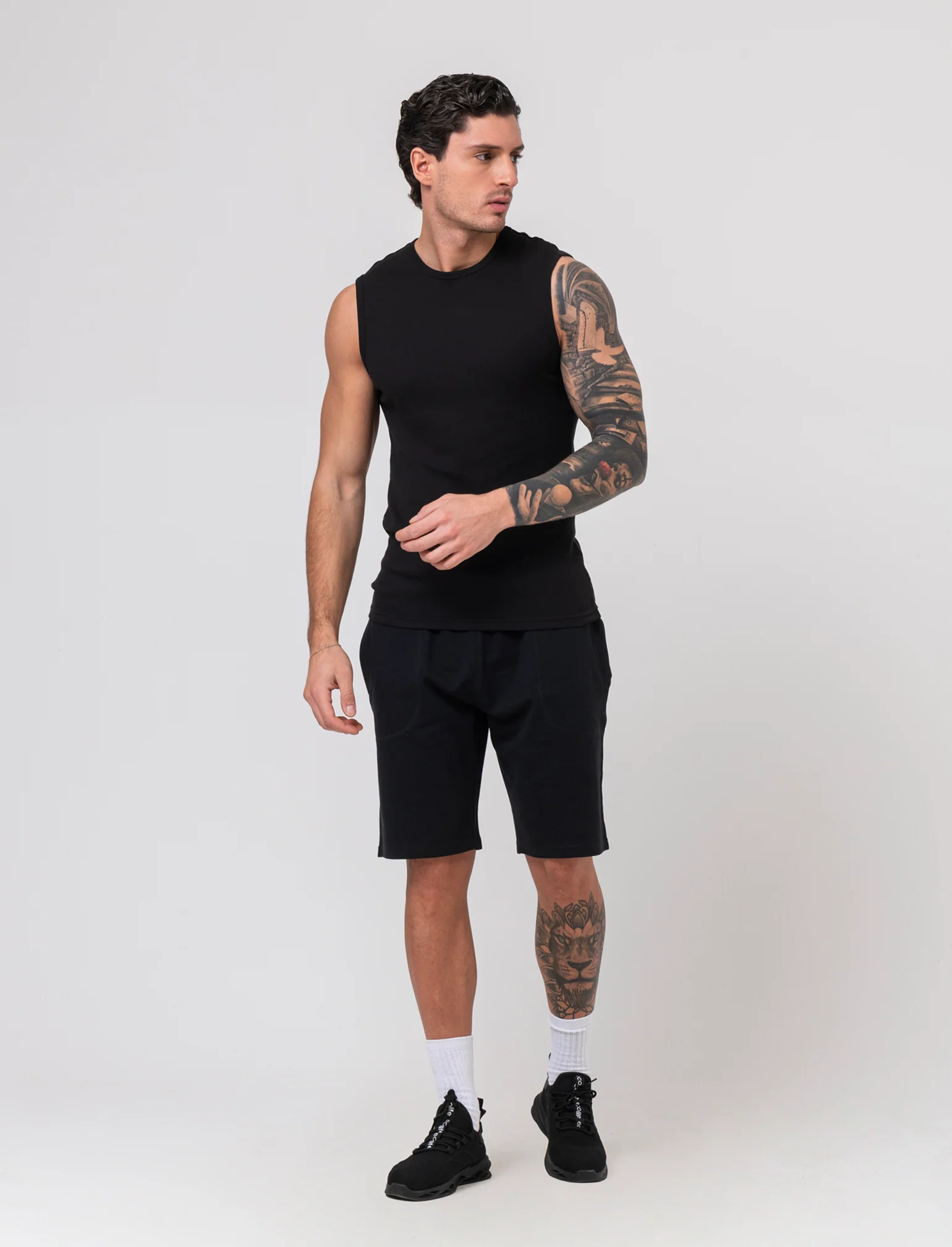 Bermuda in felpa con vita jogger da uomo - Nero - Image 3