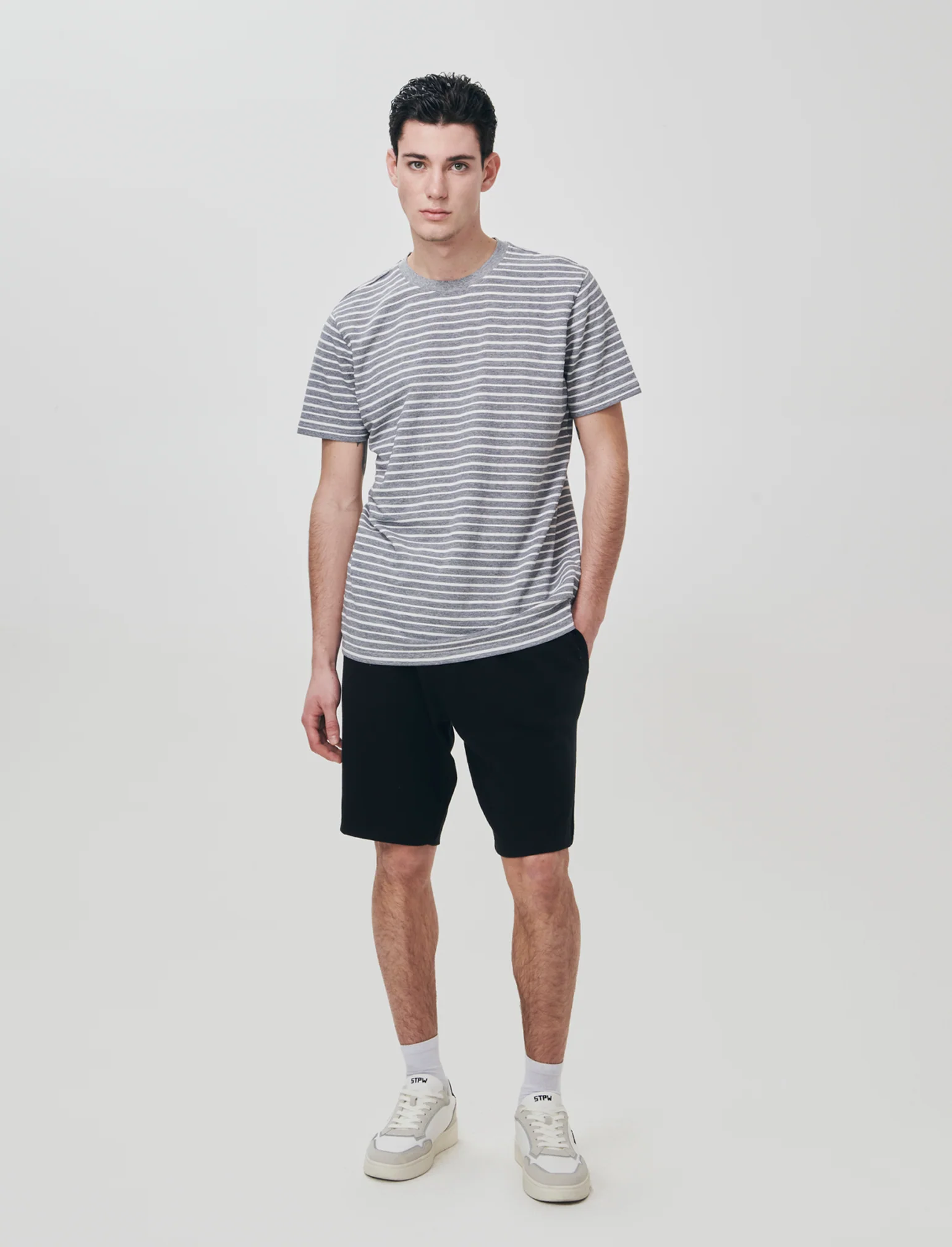 Bermuda Jacquard Effetto Juta con Vita Jogger - Nero - Image 3
