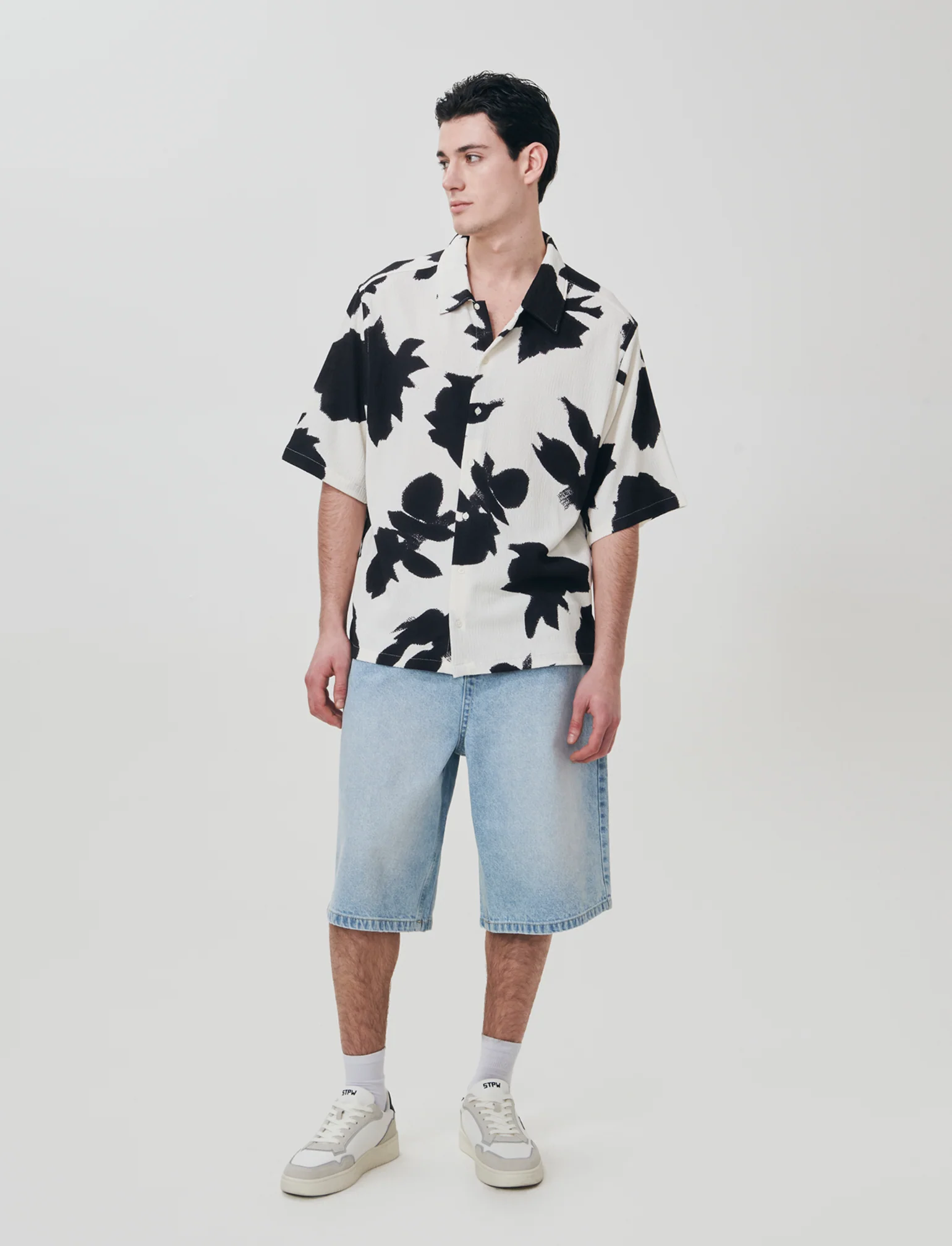 Bermuda Jeans Skater Fit in Denim Slavato - Denim - Image 3