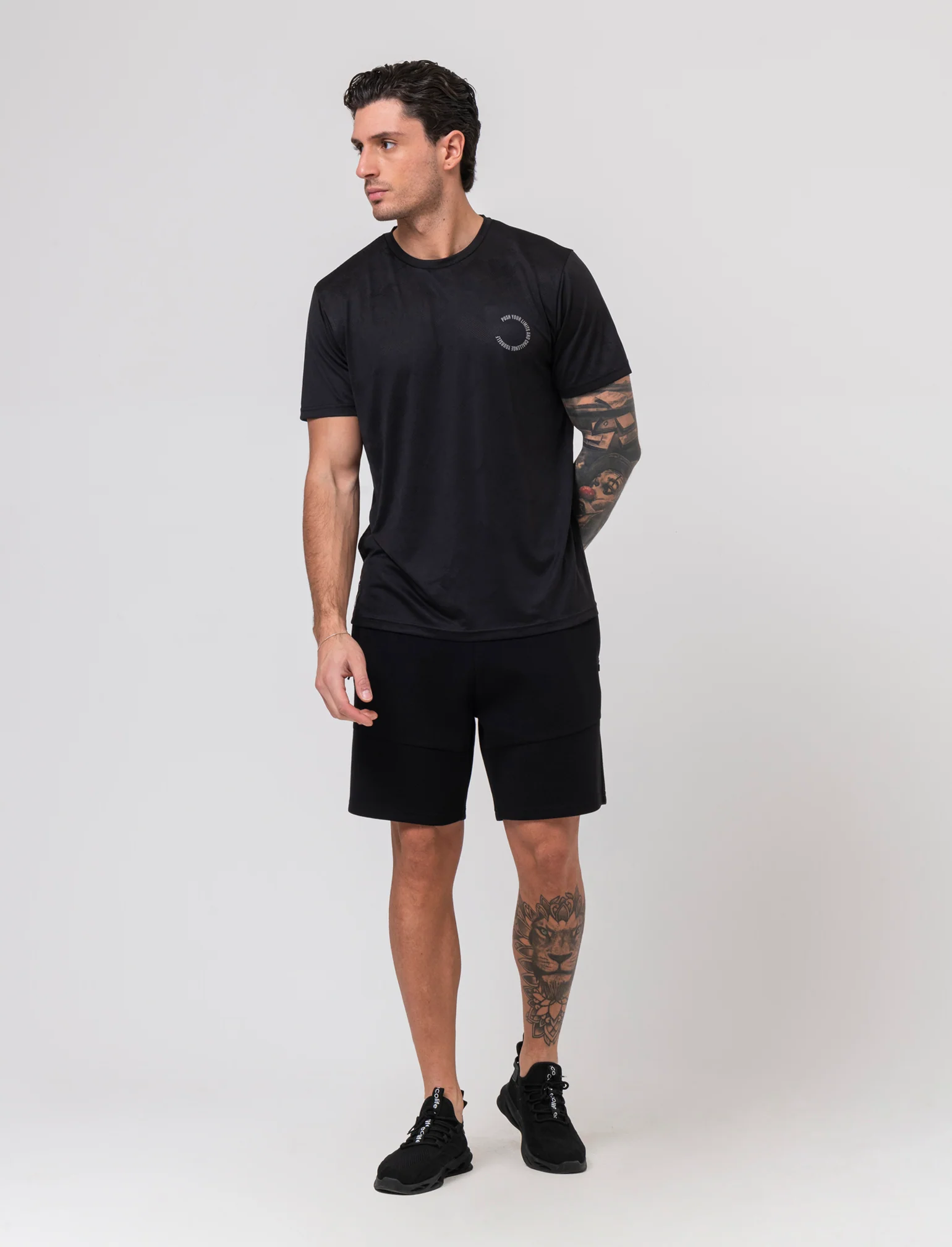 Bermuda sportivi in tessuto tecnico accoppiato da uomo - Nero - Image 3