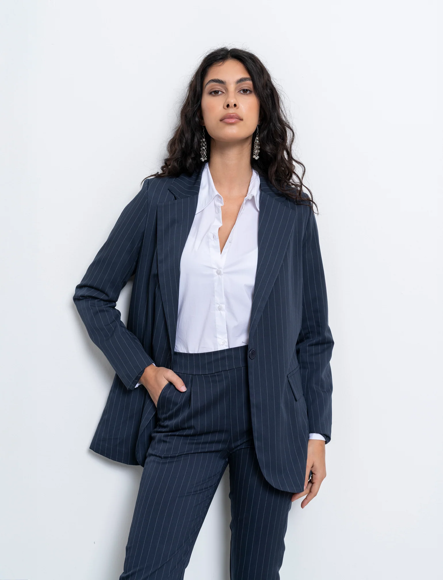 blazer in tessuto rigato con bottone sul davanti - Blu - Image 2
