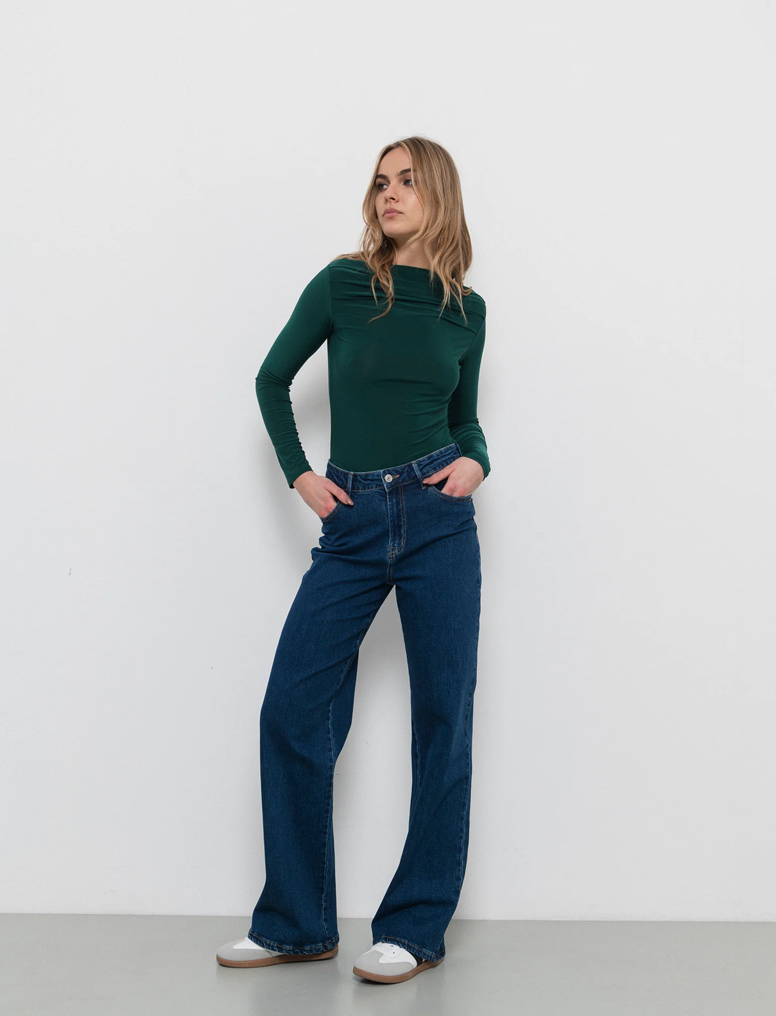 Body con scollo a barca - Verde - Image 2