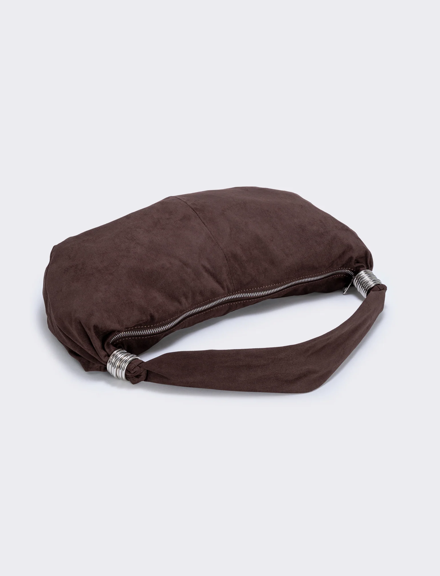 Borsa mezzaluna in suede con anelli - Marrone - Image 2