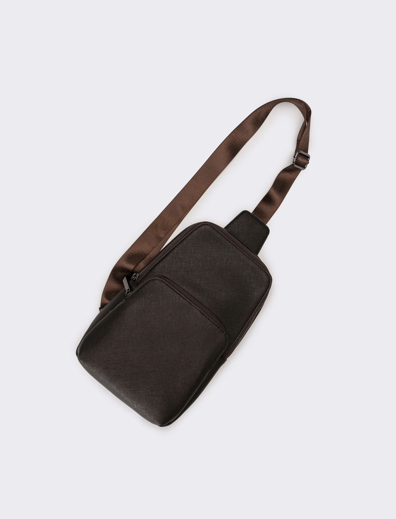 Borsa uomo monospalla in saffiano - Marrone