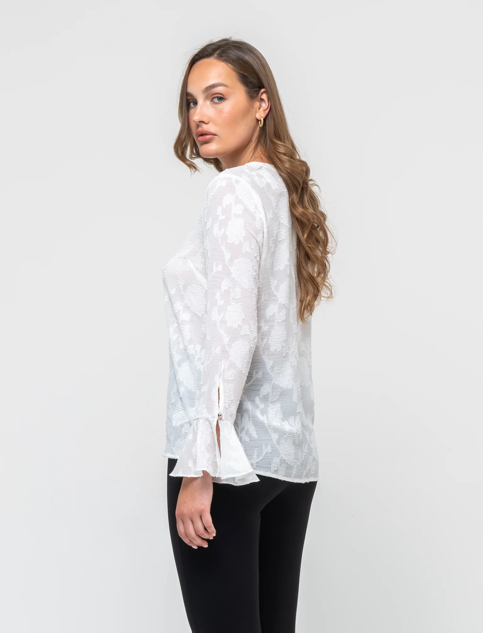 Camicia a manica lunga con scollo a V da donna - Bianco latte - Image 4