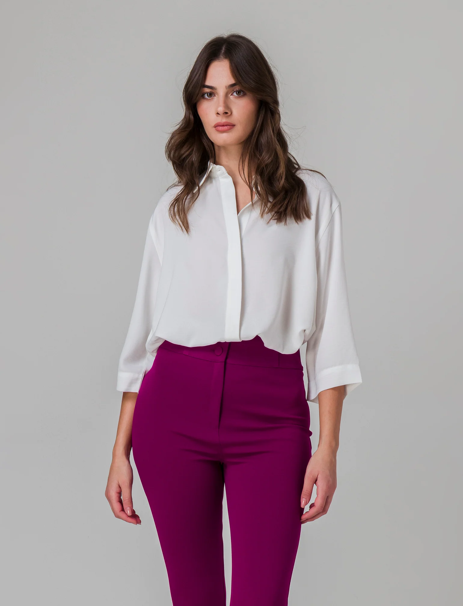 Camicia basica con maniche a 3/4 da donna - Bianco latte - Image 3