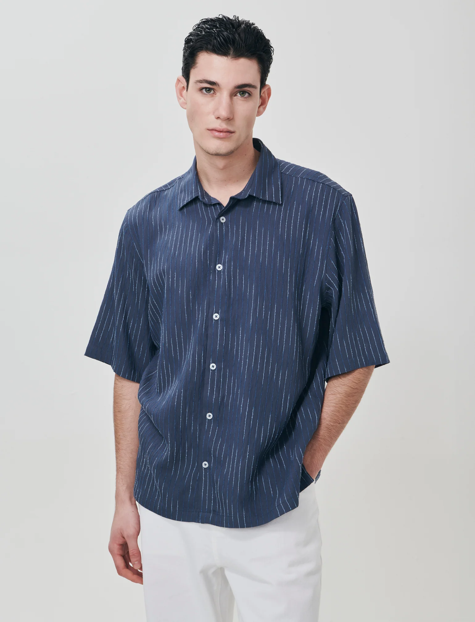 Camicia boxy fit a righe ricamate - Avion - Image 3