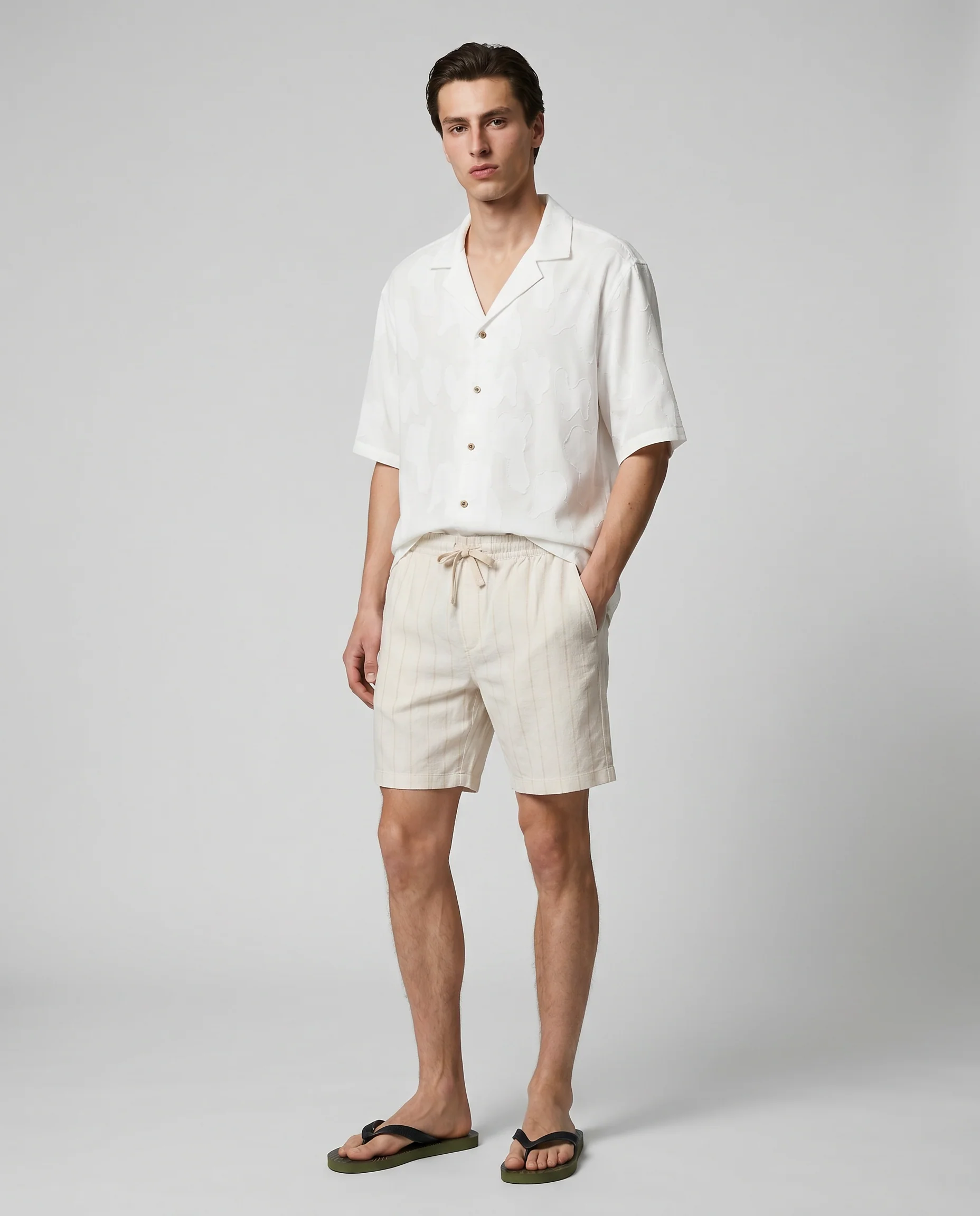Camicia boxy fit con intarsio astratto - Bianco - Image 4