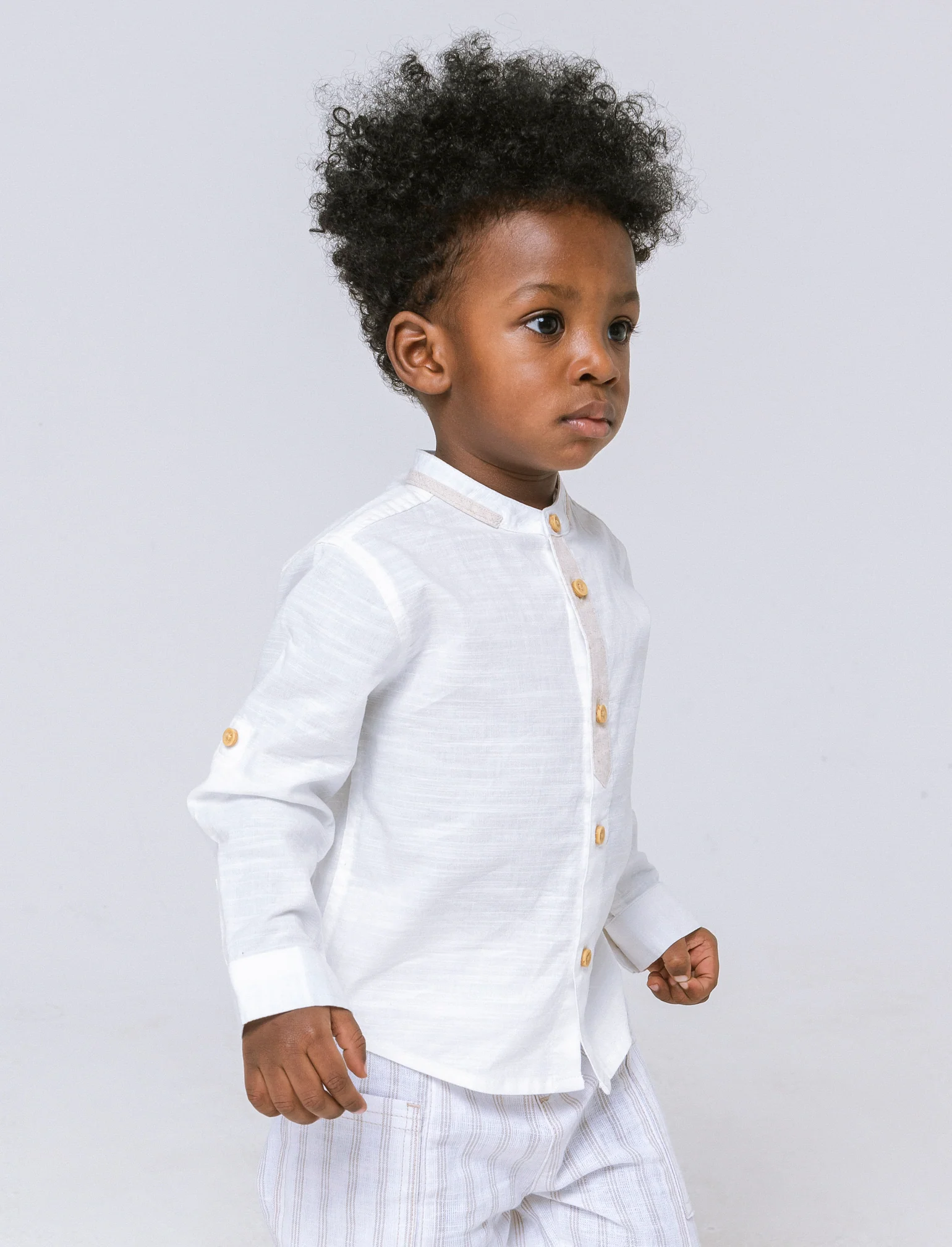 Camicia con abbottonatura a contrasto da neonato - Bianco latte