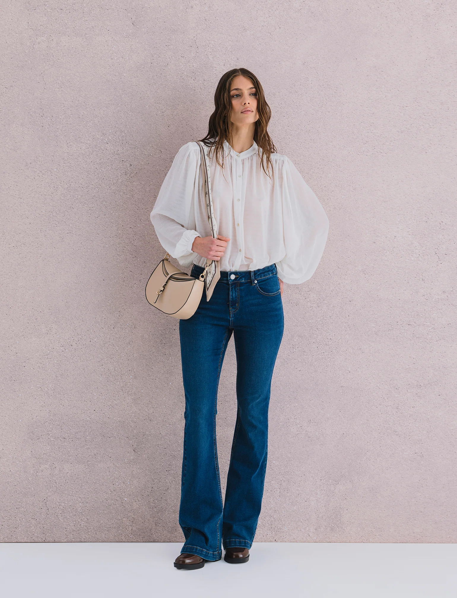 CAMICIA CON MANICA A 3/4 - Bianco latte - Image 2