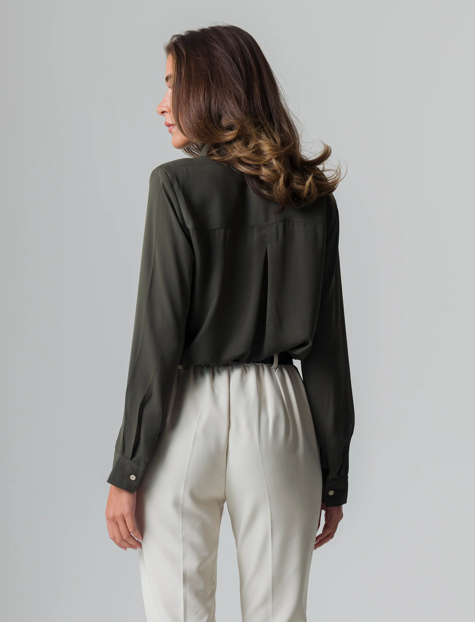 Camicia con tasche sul petto da donna - Ve.milit. - Image 2