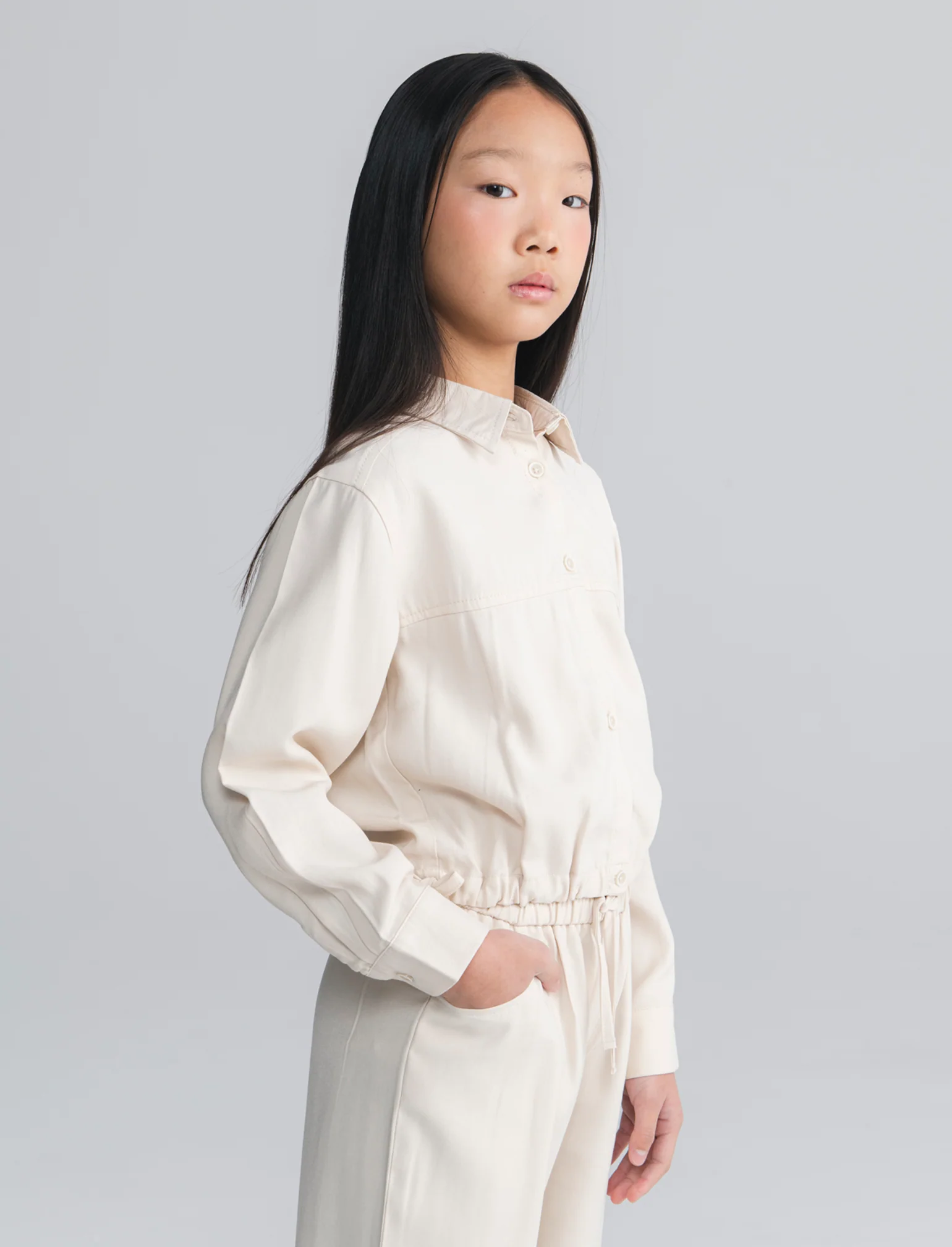 Camicia da bambina con coulisse e fiocchi - Beige - Image 3
