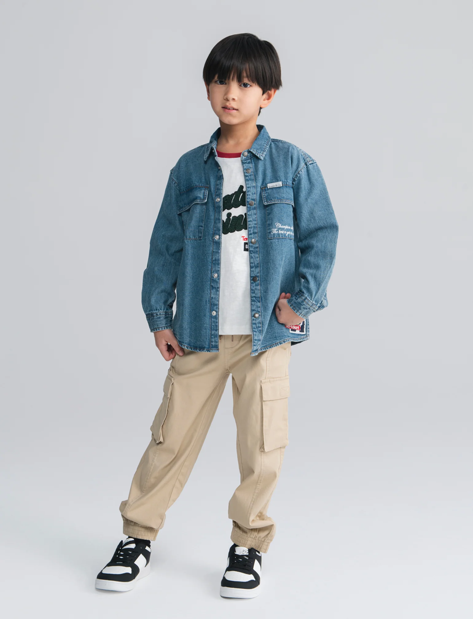 Camicia denim oversize con applicazioni - Denim - Image 5