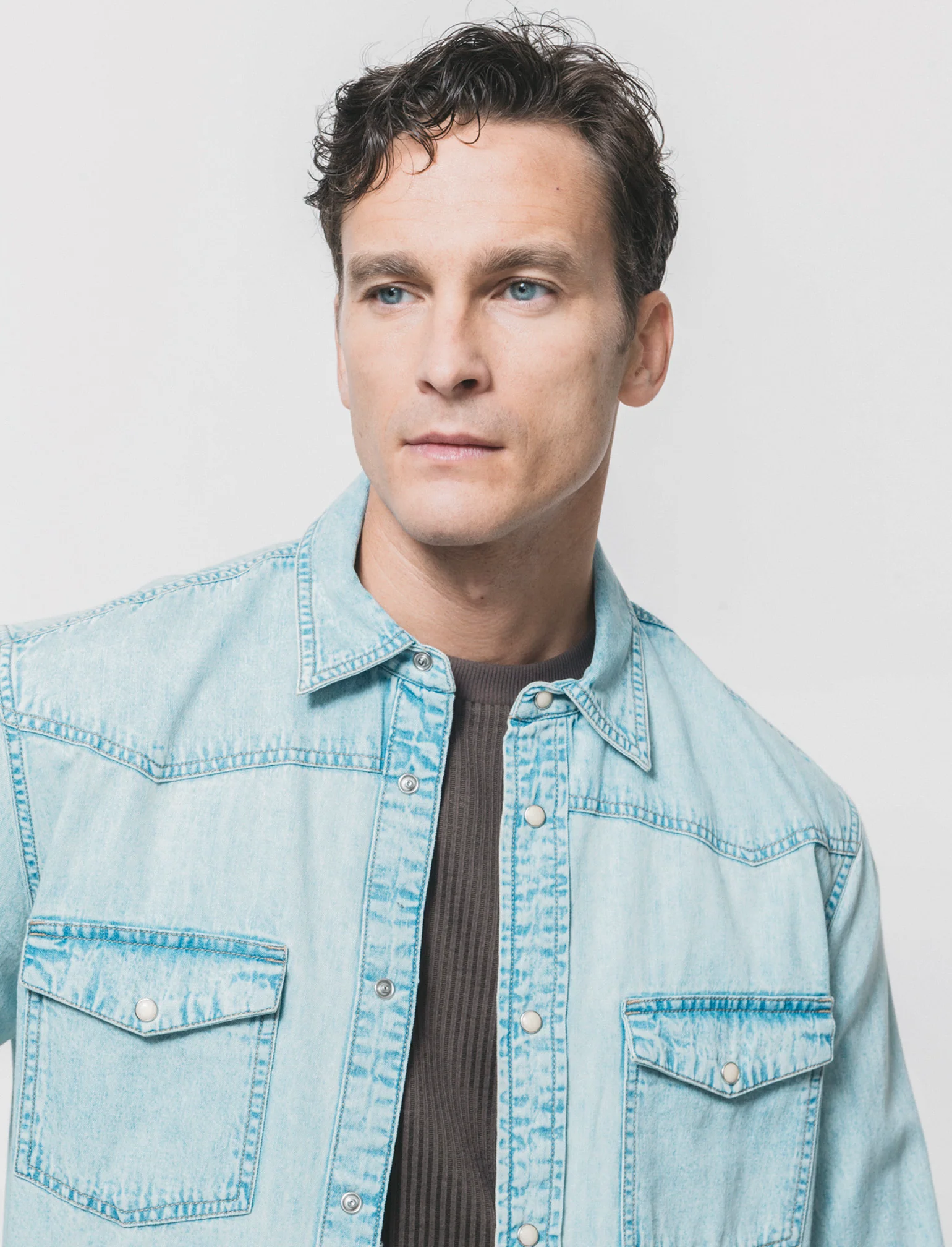 Camicia denim regular fit con tasche - Denim chiaro - Image 3