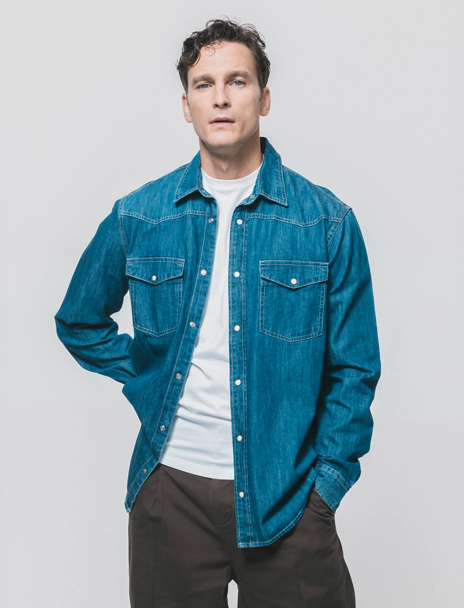 Camicia denim regular fit con tasche - DENIM SCURO - Image 3