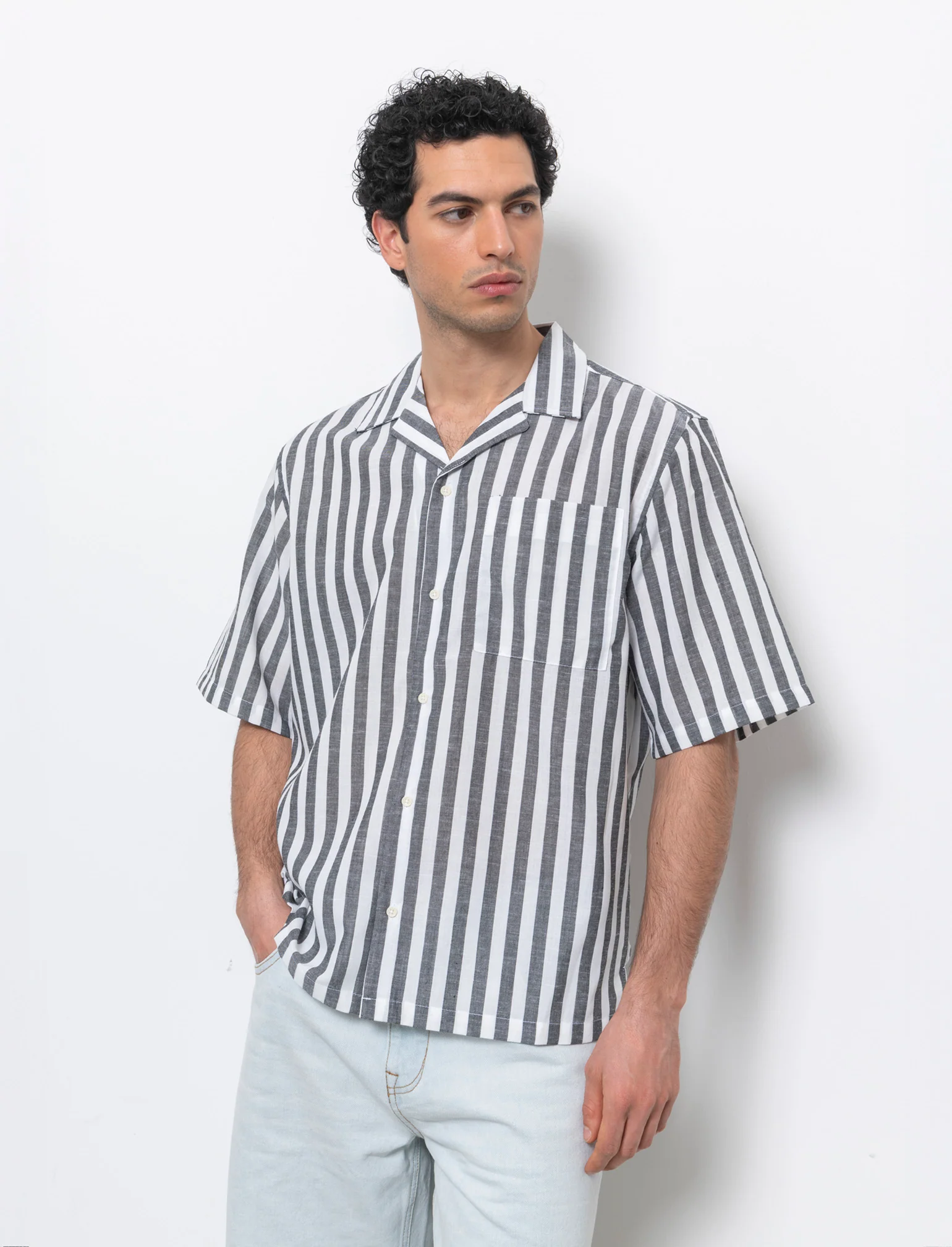 Camicia fantasia a righe da uomo - Nero