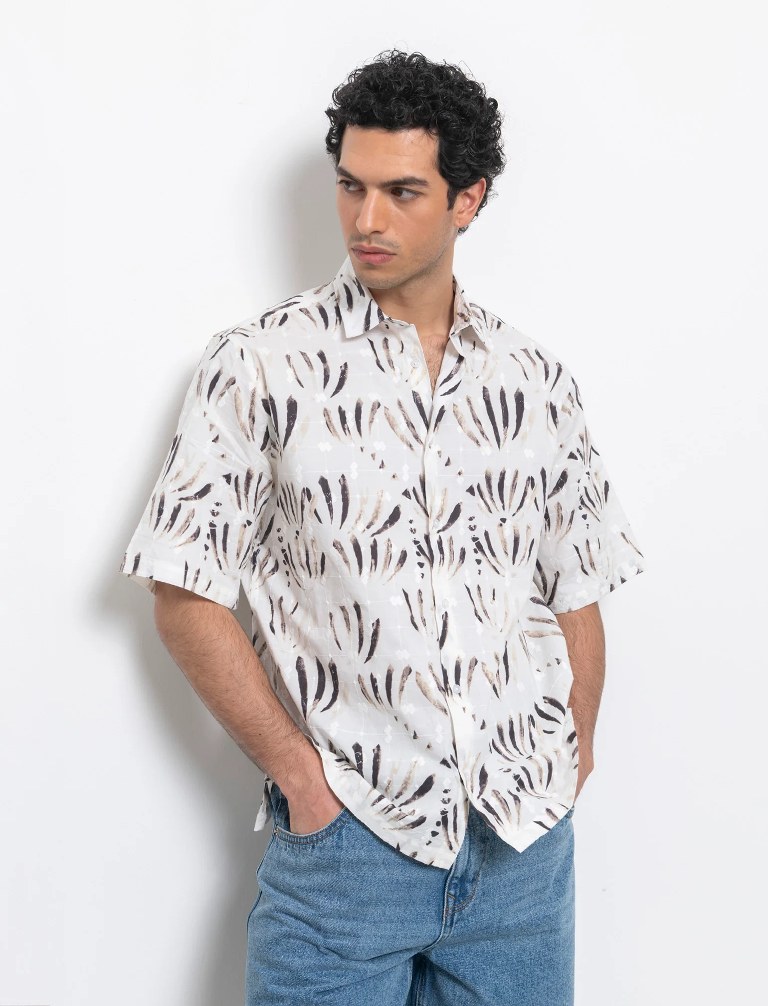 Camicia fantasia stampata e ricamata da uomo - Beige ecru - Image 3