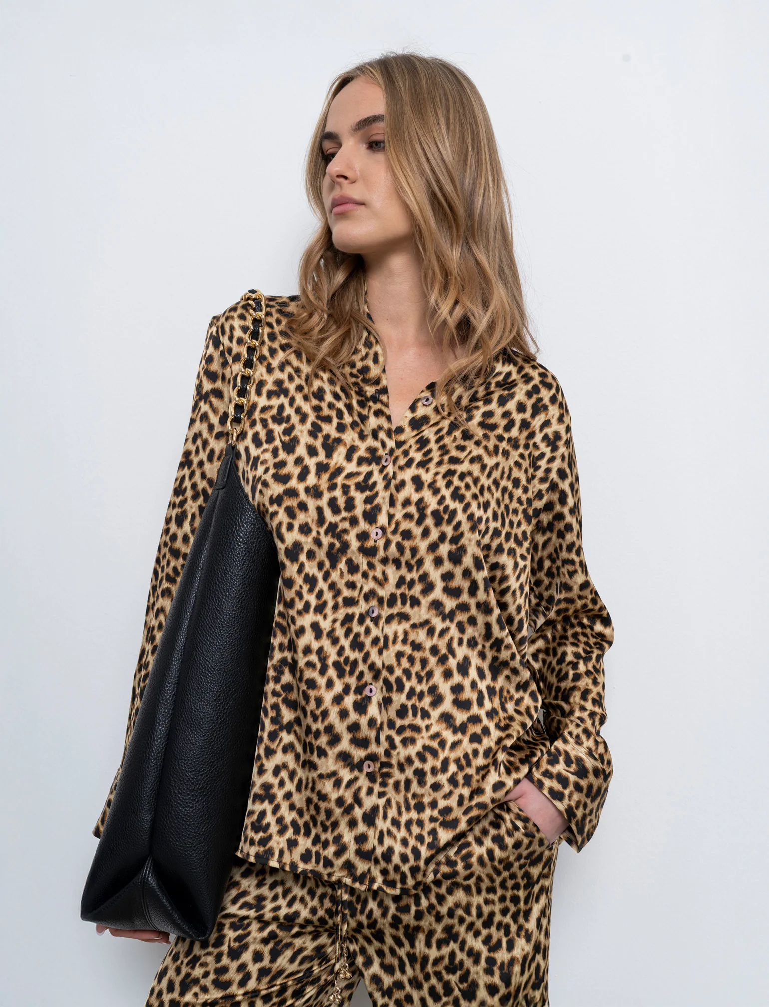 Camicia in satin da donna - var 1