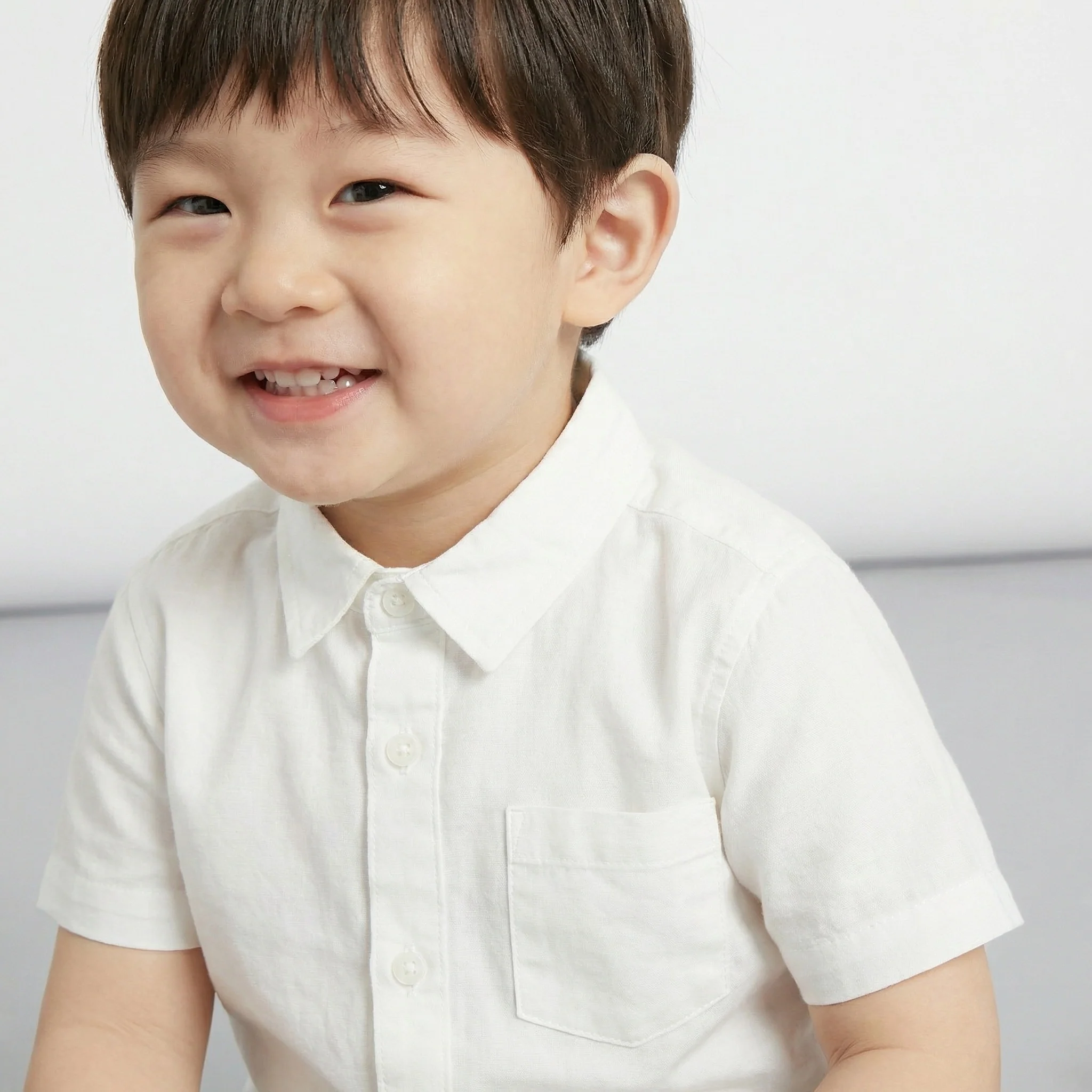 Camicia manica corta con taschino e ricamo - Bianco