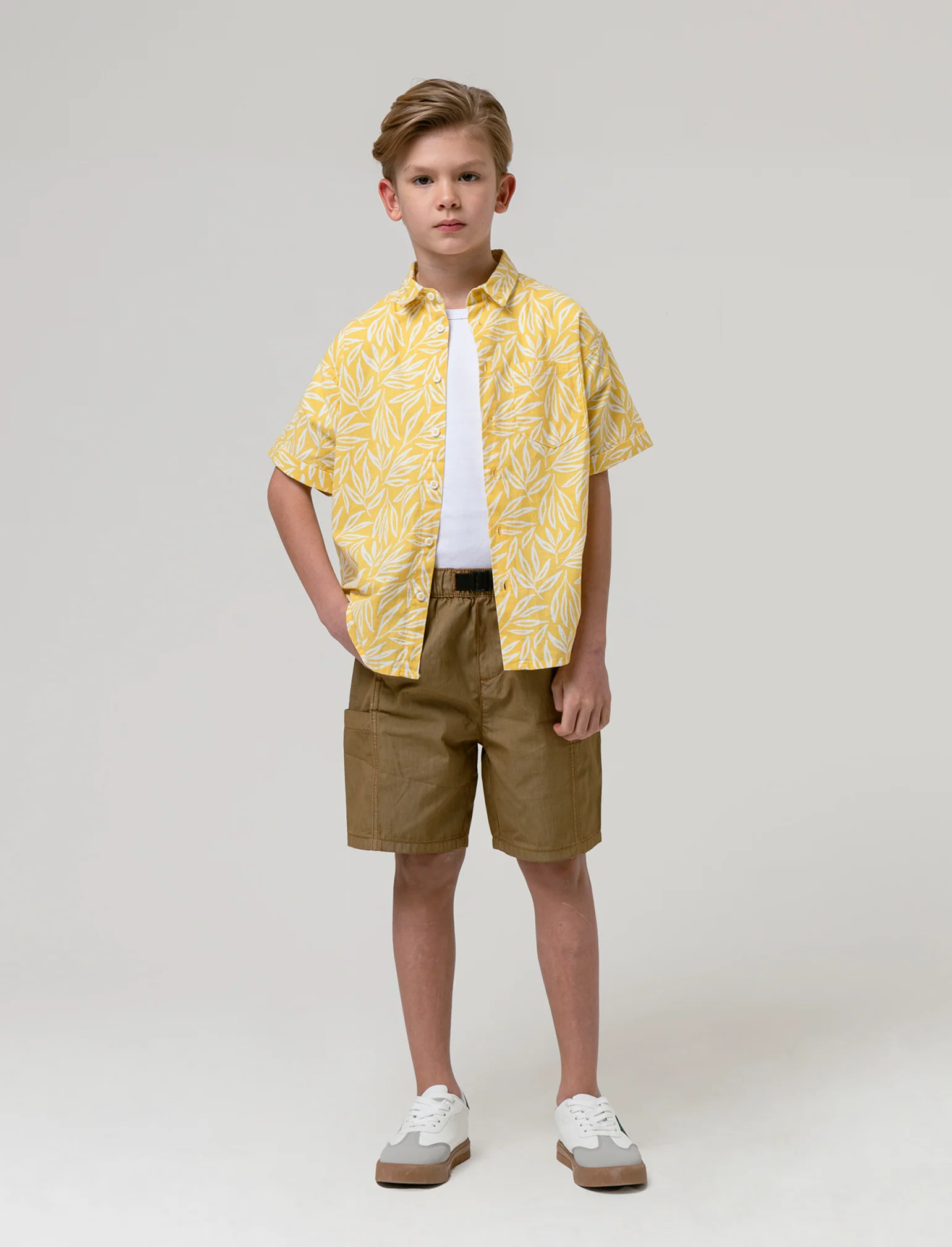 Camicia stampa foglie da bambino - Ocra - Image 3