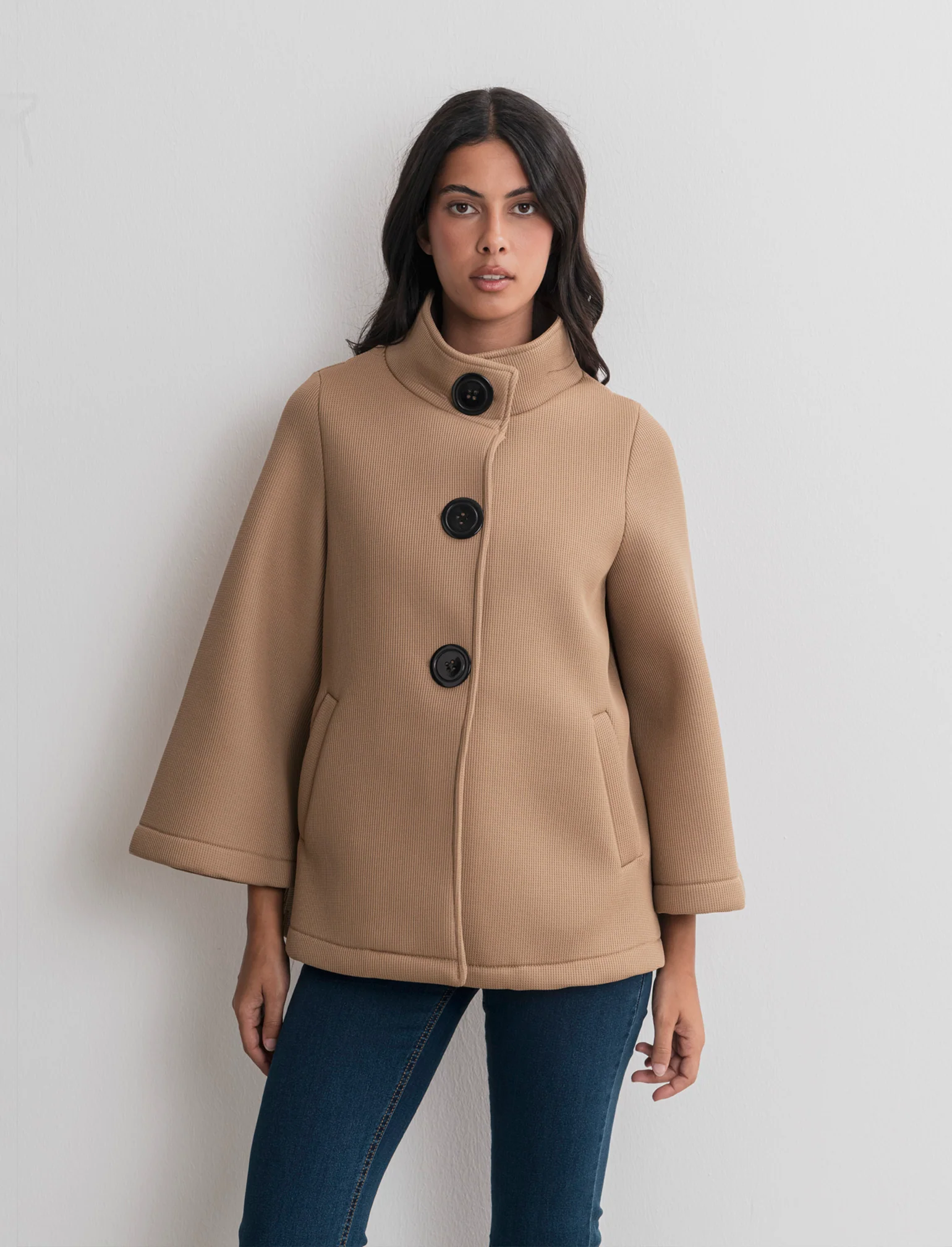 CAPPOTTINO CON MANICHE A CAMPANA - Cammello