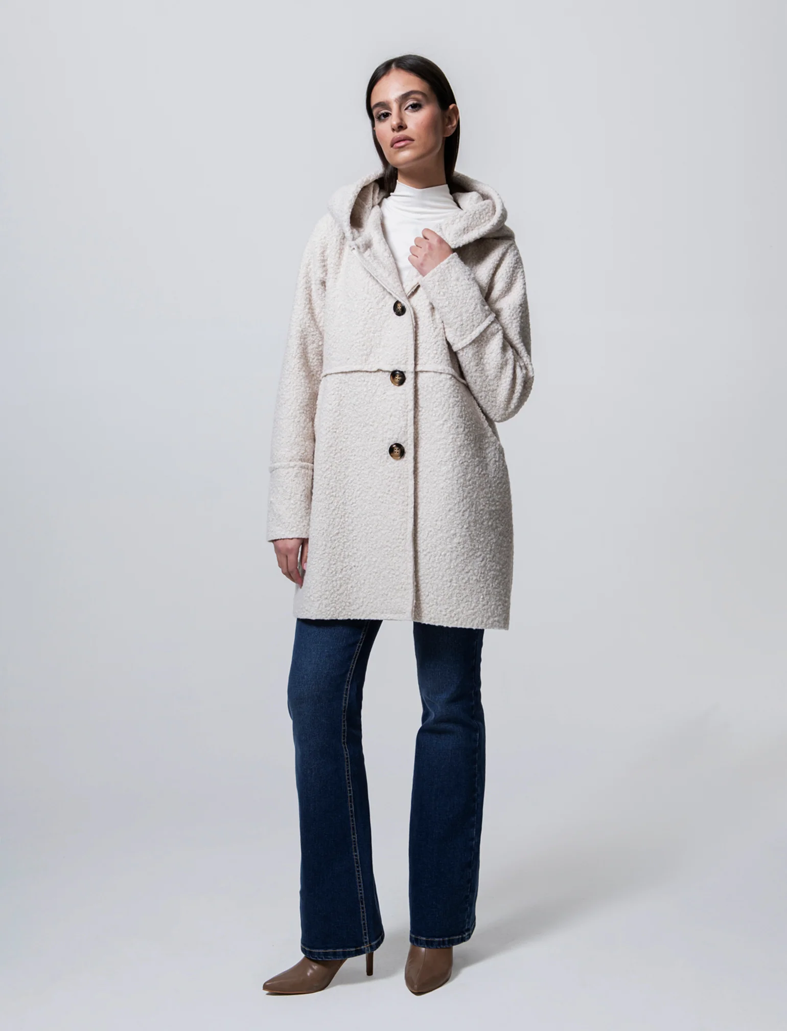 Cappotto su tessuto bouclè con cappuccio - Vaniglia - Image 3