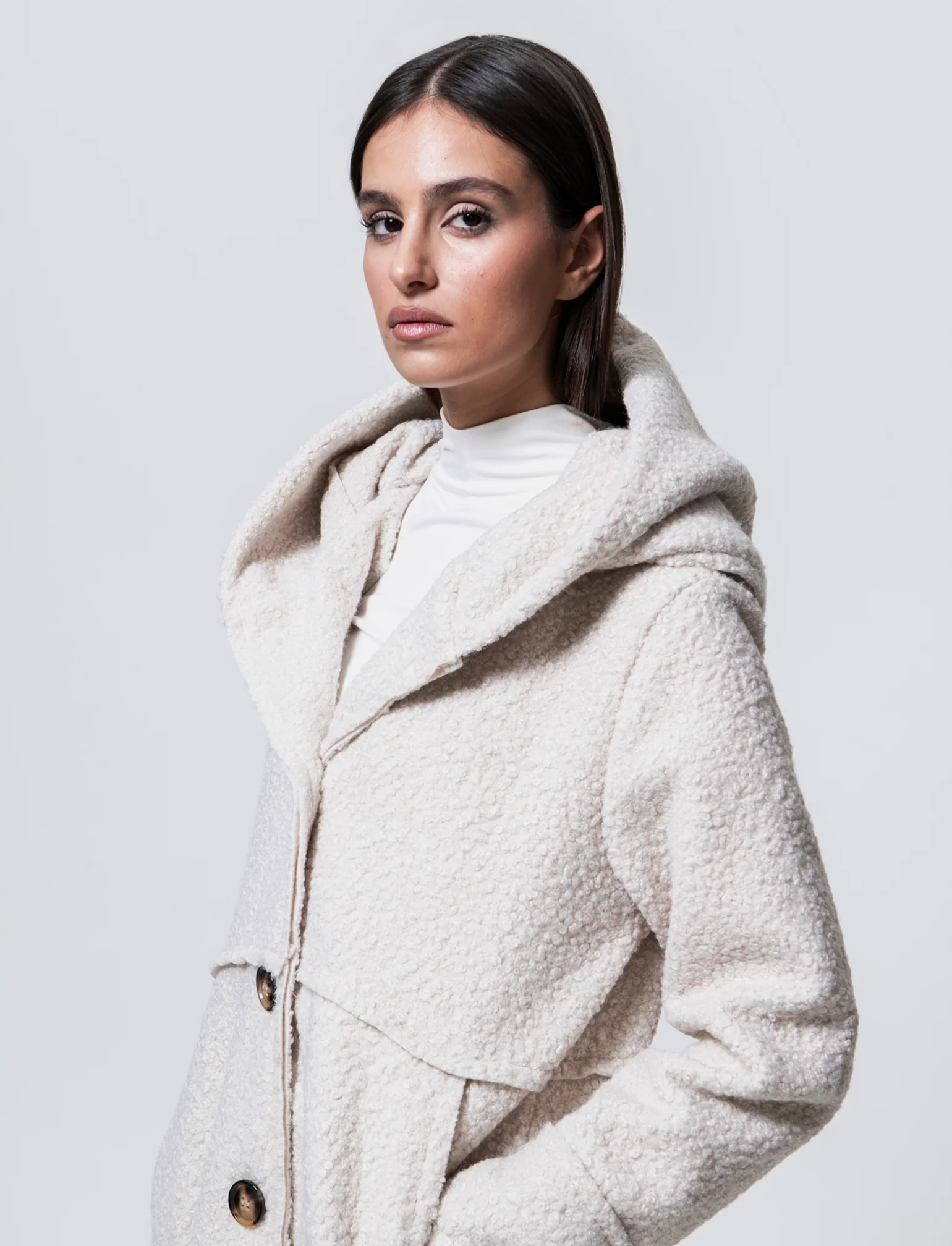 Cappotto su tessuto bouclè con cappuccio - Vaniglia - Image 4