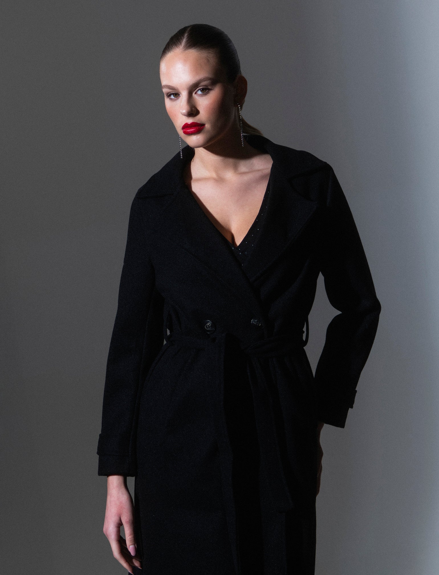 Cappotto trench doppiopetto con cintura - Nero - Image 4