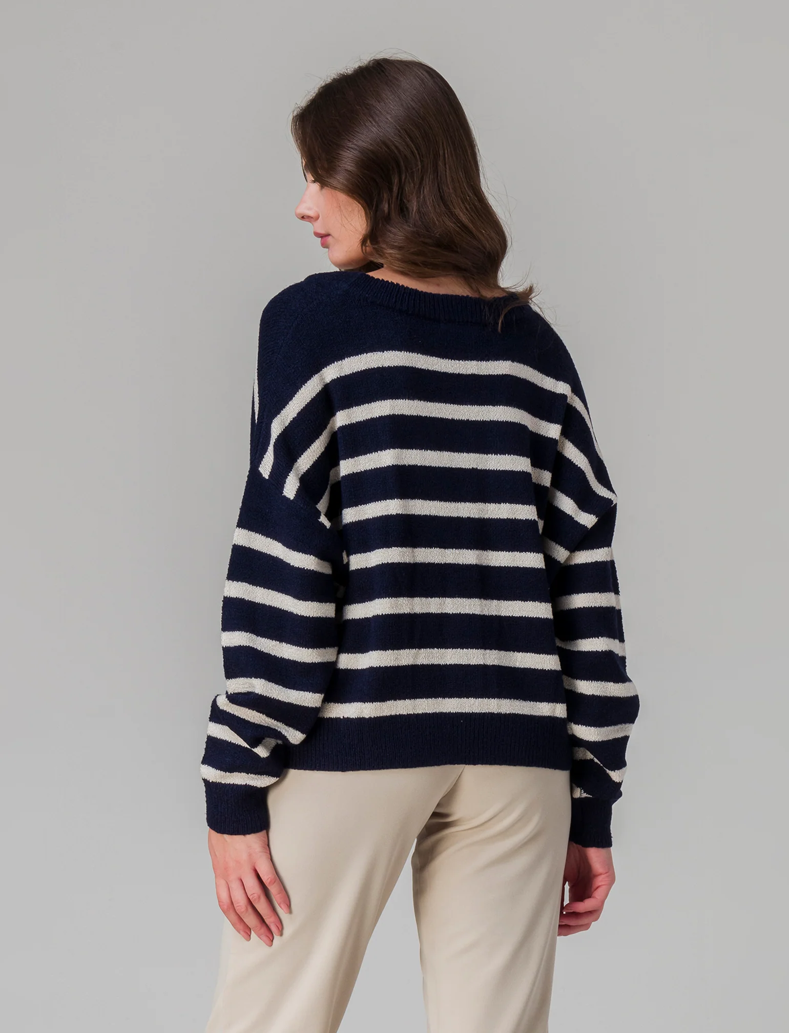 Cardigan con scollo a v da donna - var 2