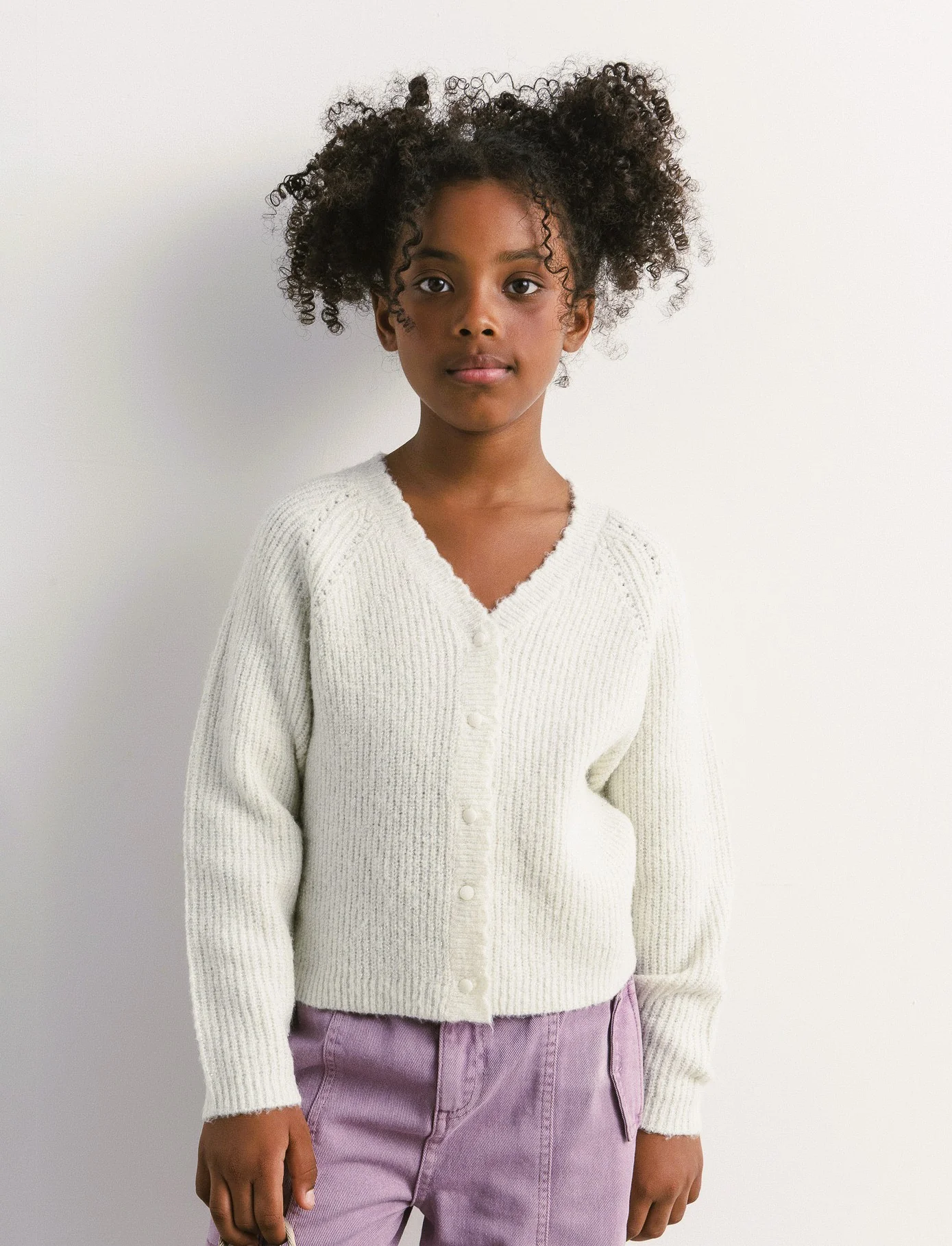 Cardigan manica raglan in morbida maglieria con filato metallizzato. - Bianco sporco