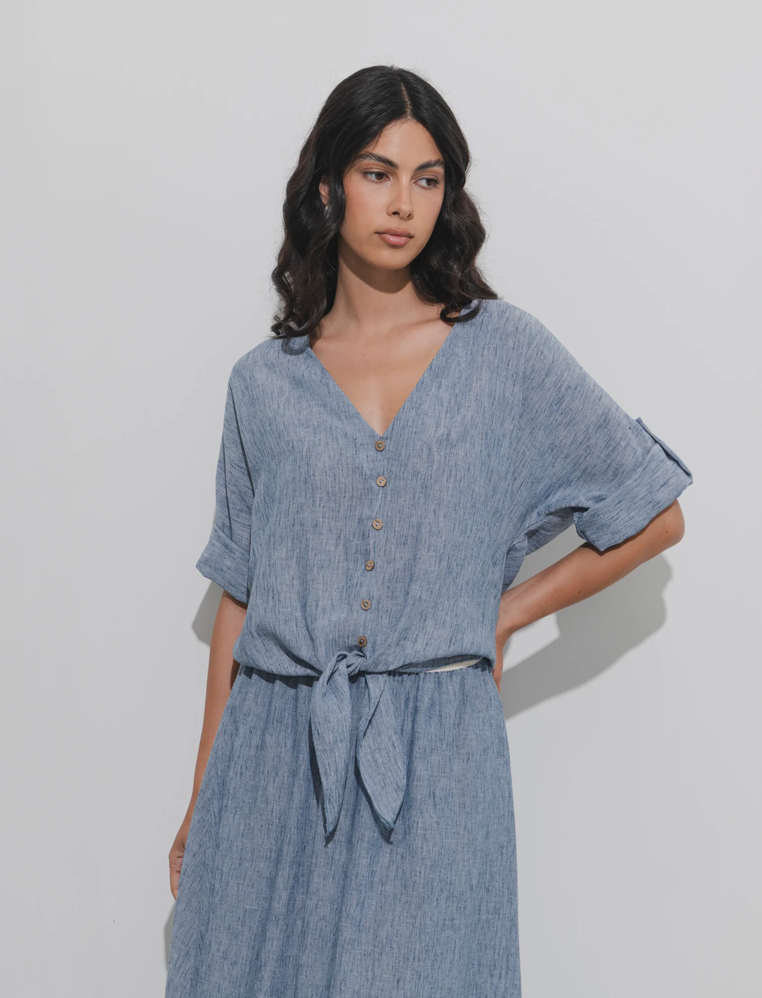 Casacca con bottoni scollo a V - Denim - Image 3