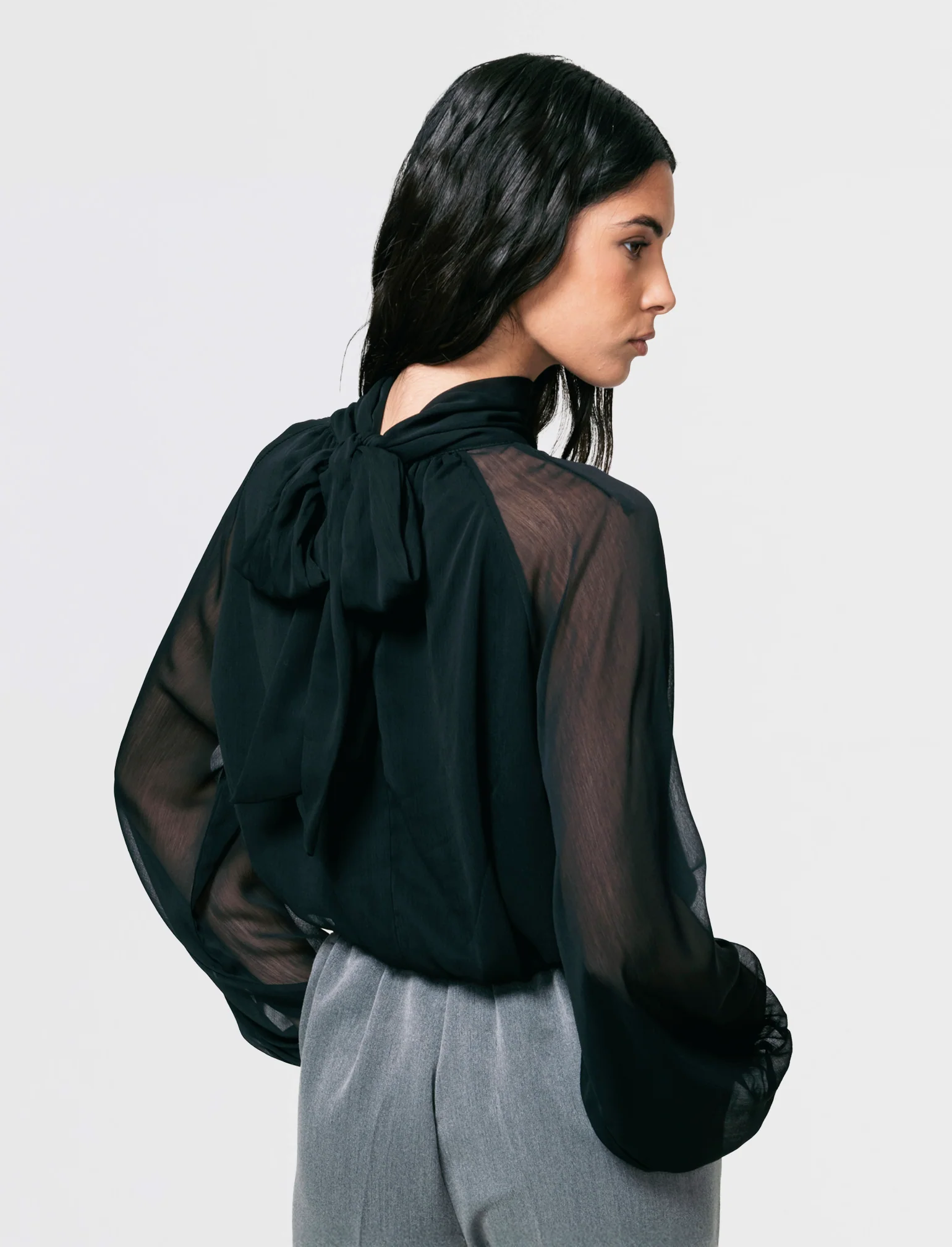 Casacca in tessuto leggero con fiocco al collo - Nero - Image 3