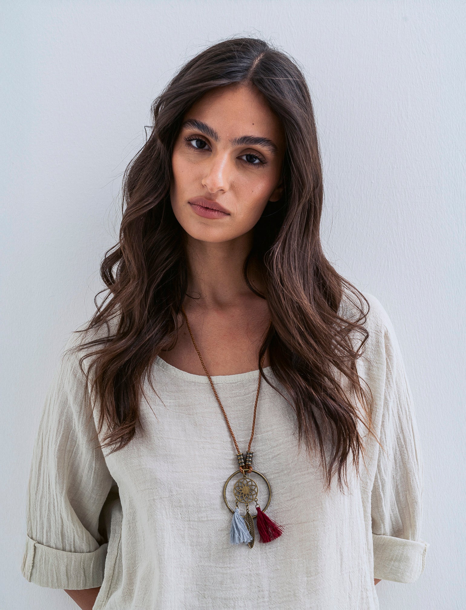 Casacca over con collana - Beige - Image 3