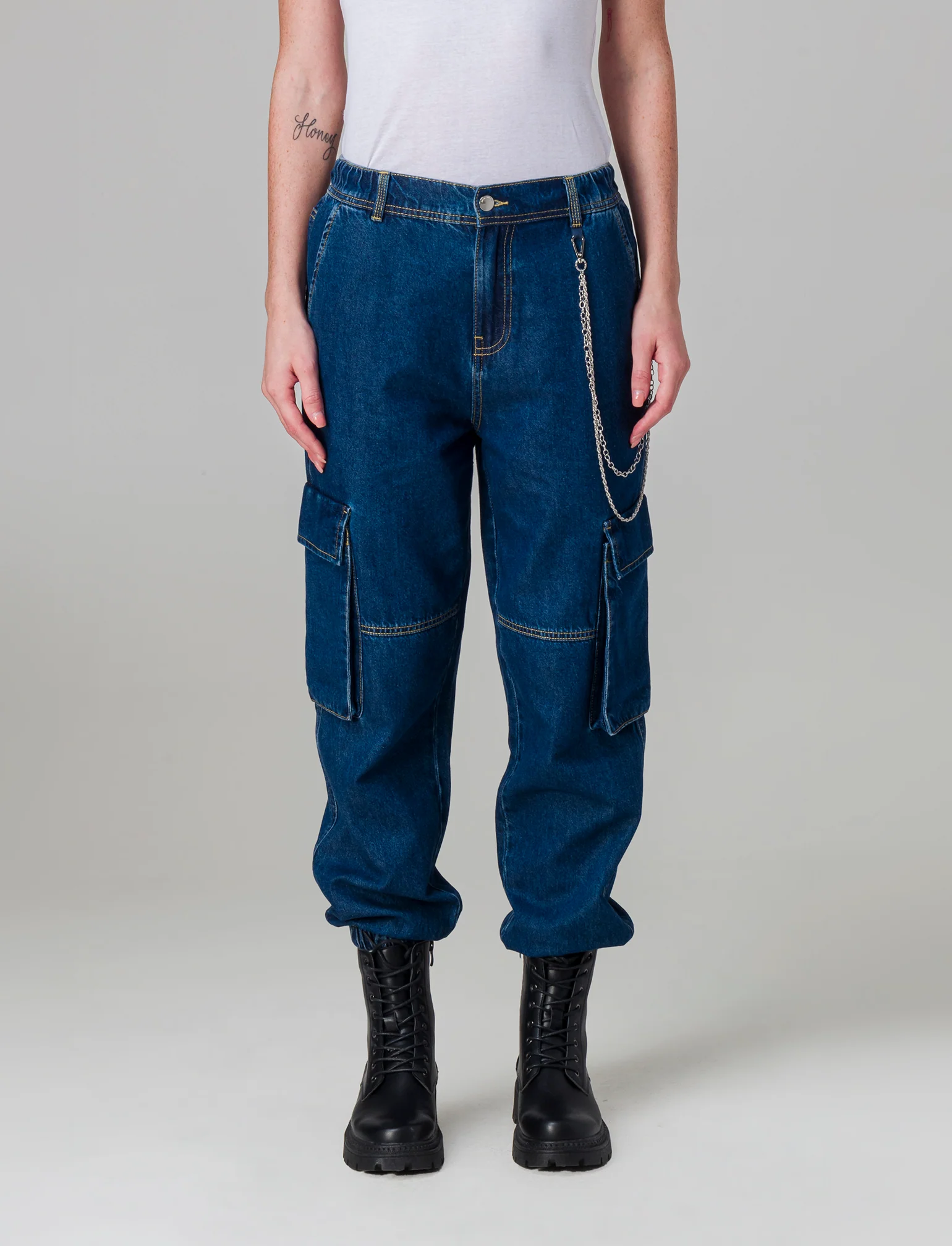Denim jogger cargo da donna - Denim - Image 3