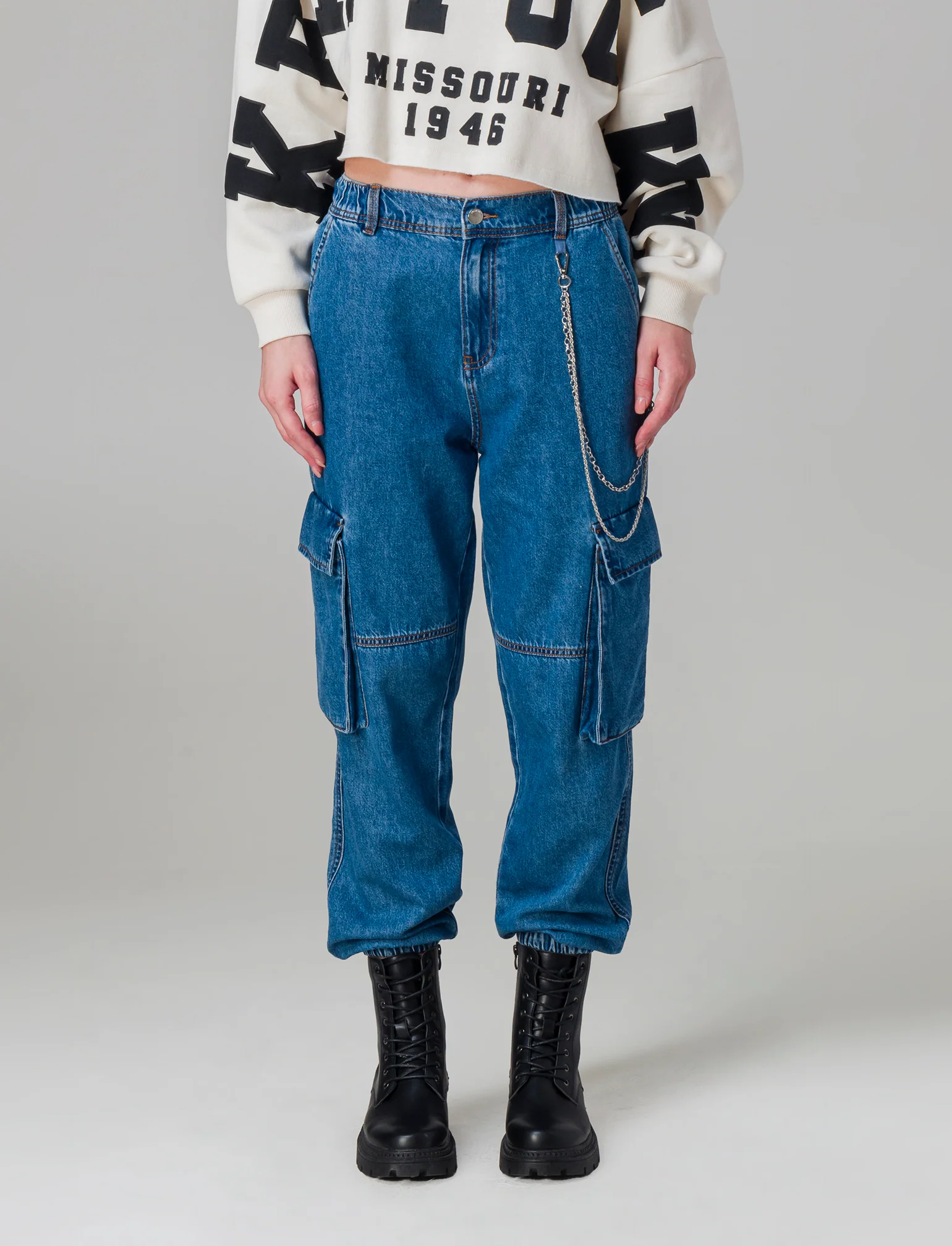 Denim jogger cargo da donna - Denim chiaro - Image 3