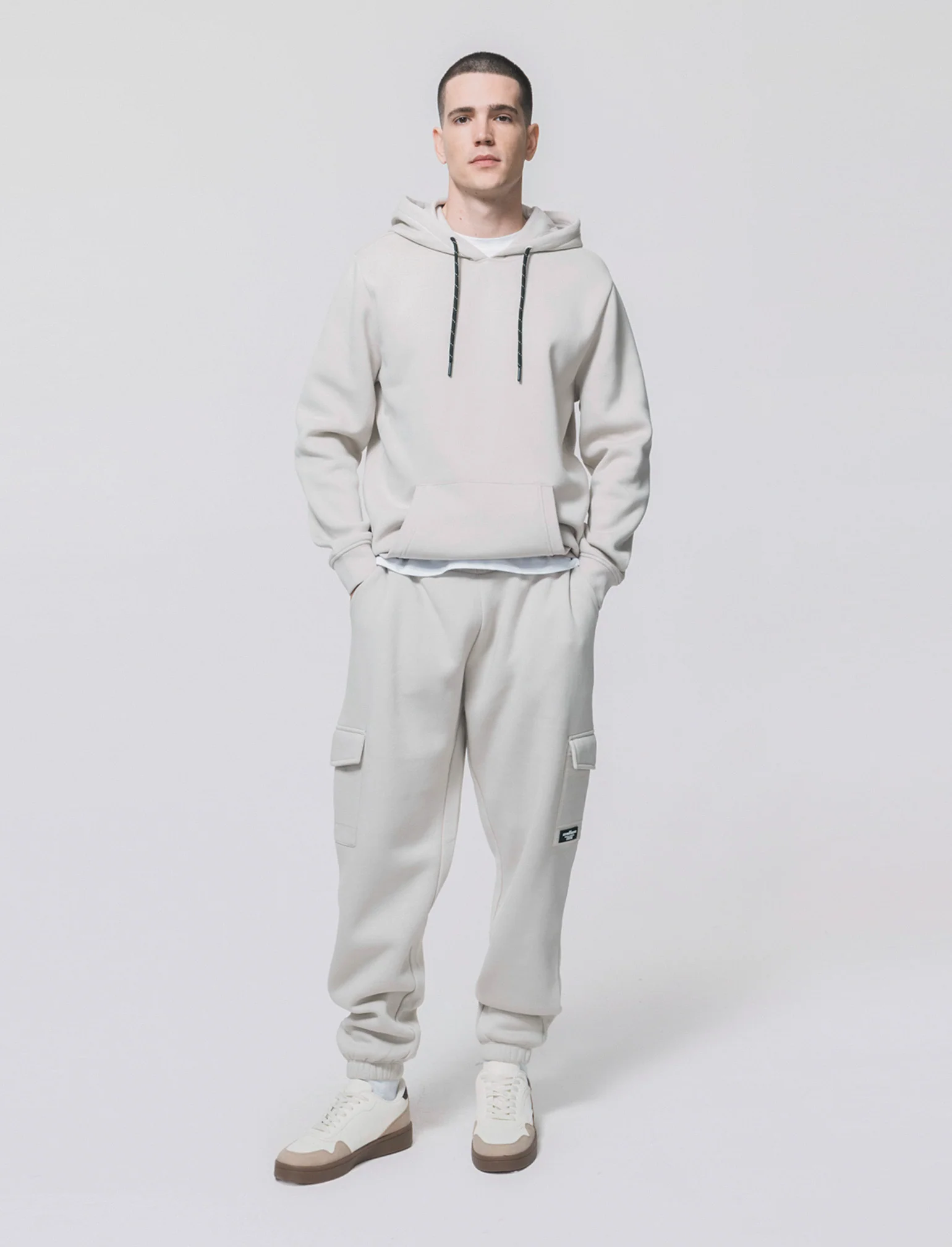 Felpa basic con cappuccio e tasca marsupio - Grigio ghiaccio - Image 3