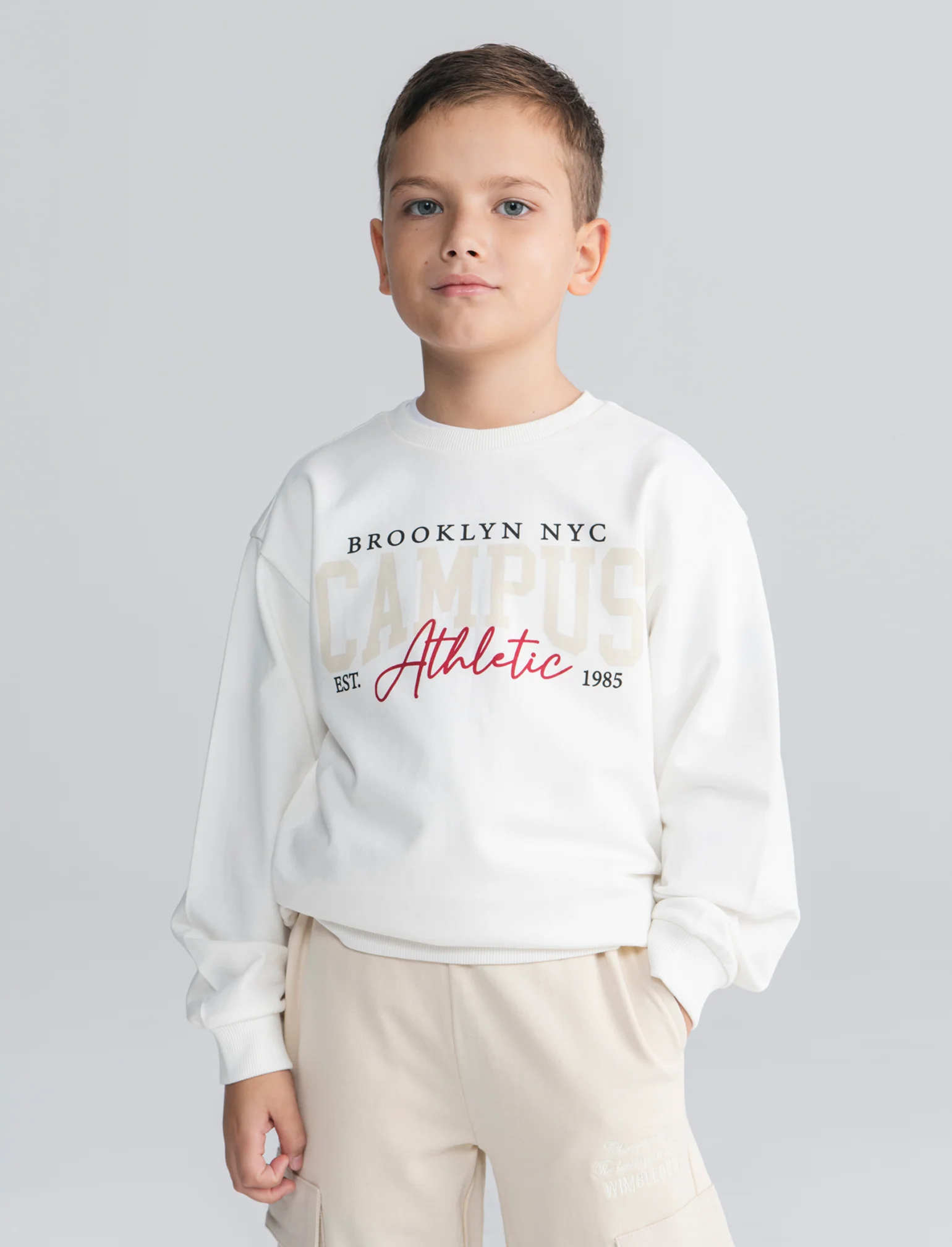 Felpa basic in cotone con stampa sportiva - Bianco latte - Image 3