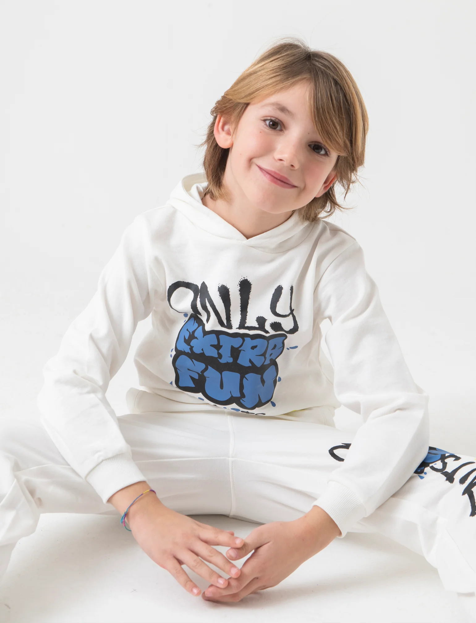 Felpa chiusa con cappuccio da bambino - Bianco latte