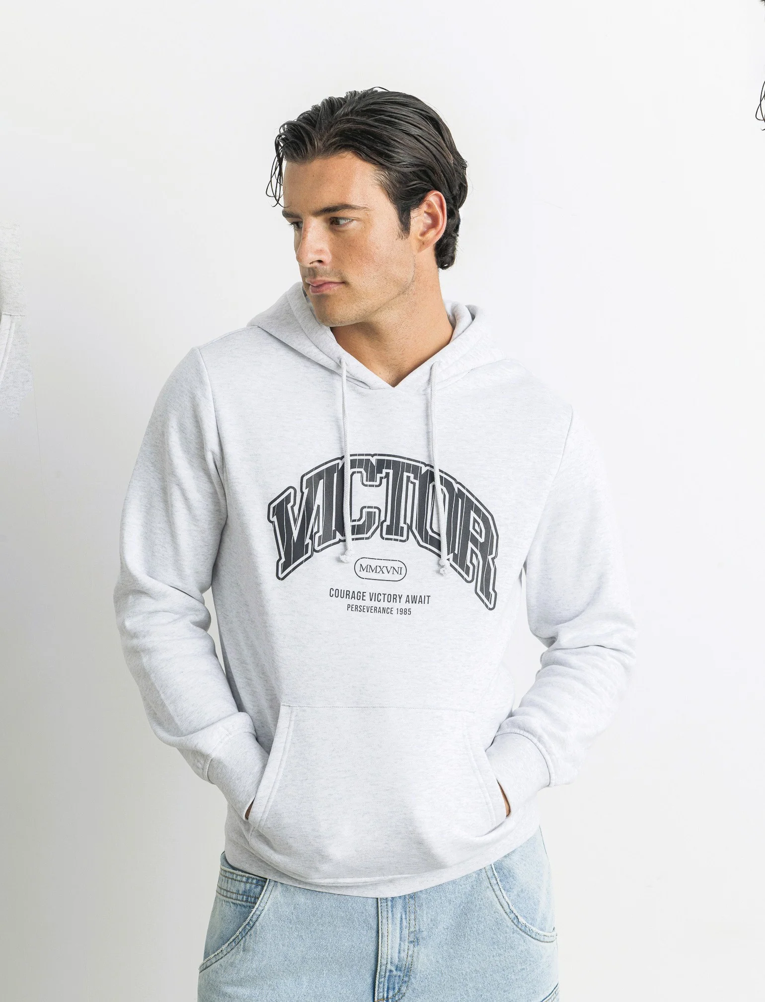 FELPA CON CAPPUCCIO CON STAMPA CRACK - Grigio melange - Image 3