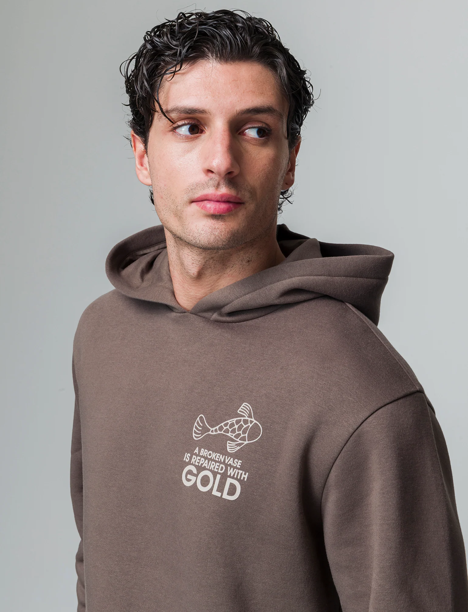 Felpa con stampe e cappuccio da uomo - Grigio fango - Image 6