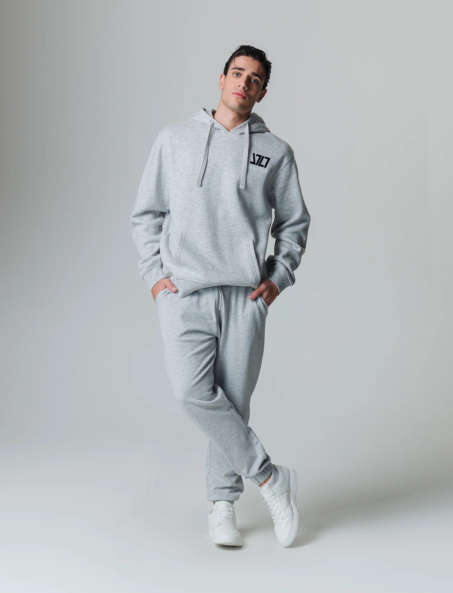 Felpa con stampe e cappuccio da uomo - Grigio mel.
