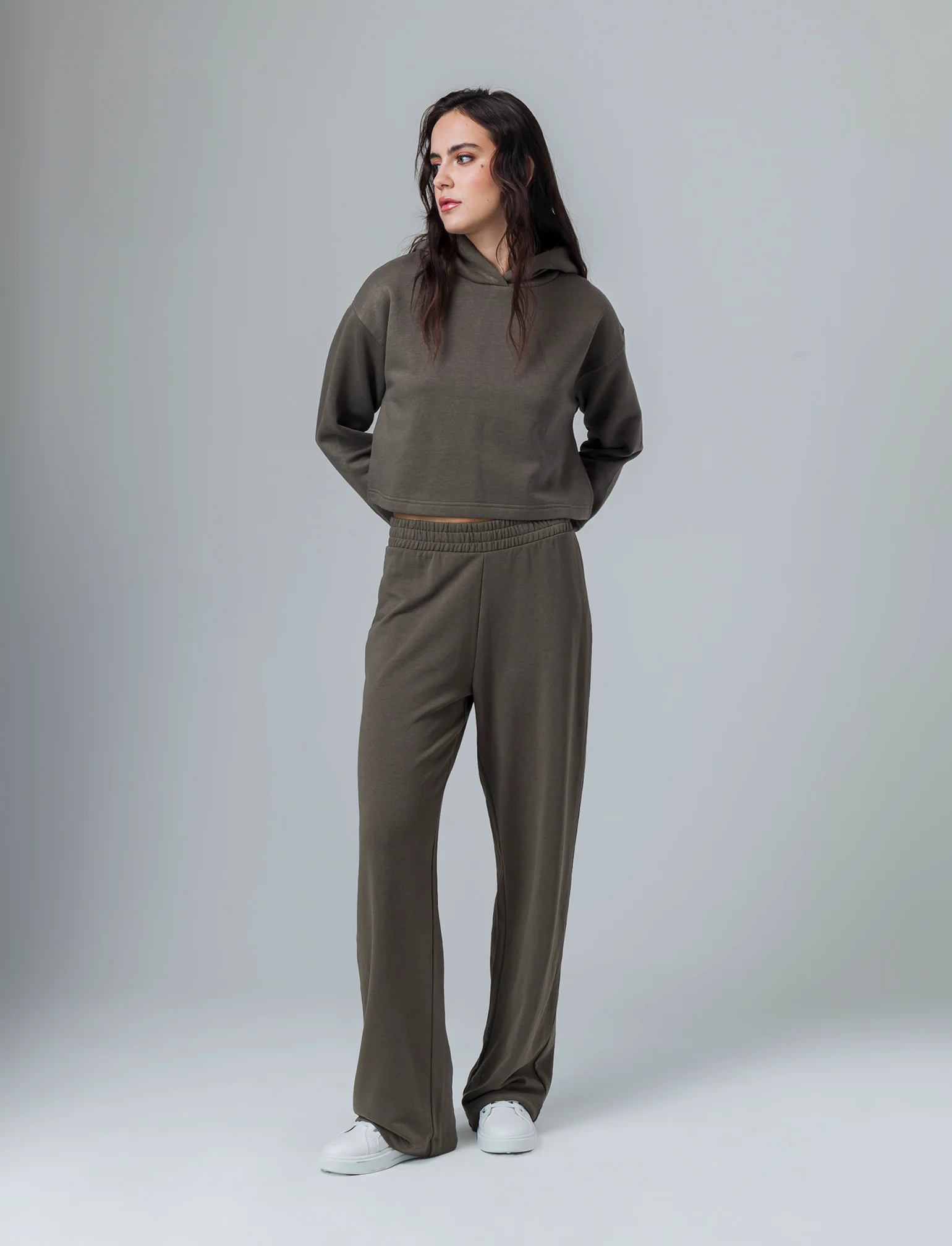 Felpa crop con cappuccio da donna - Verde salvia - Image 3