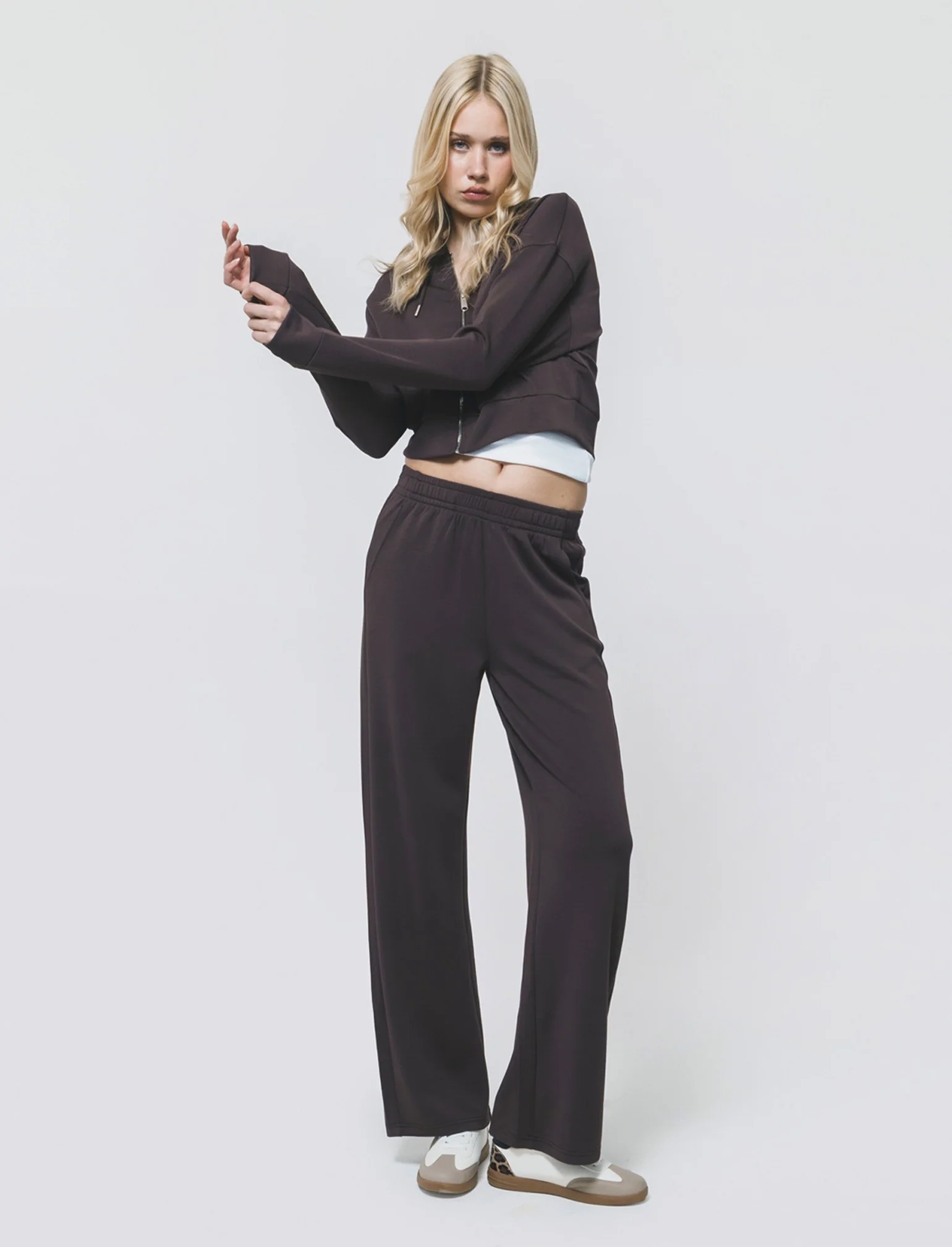Felpa Crop con Cappuccio e Zip - Moro - Image 4