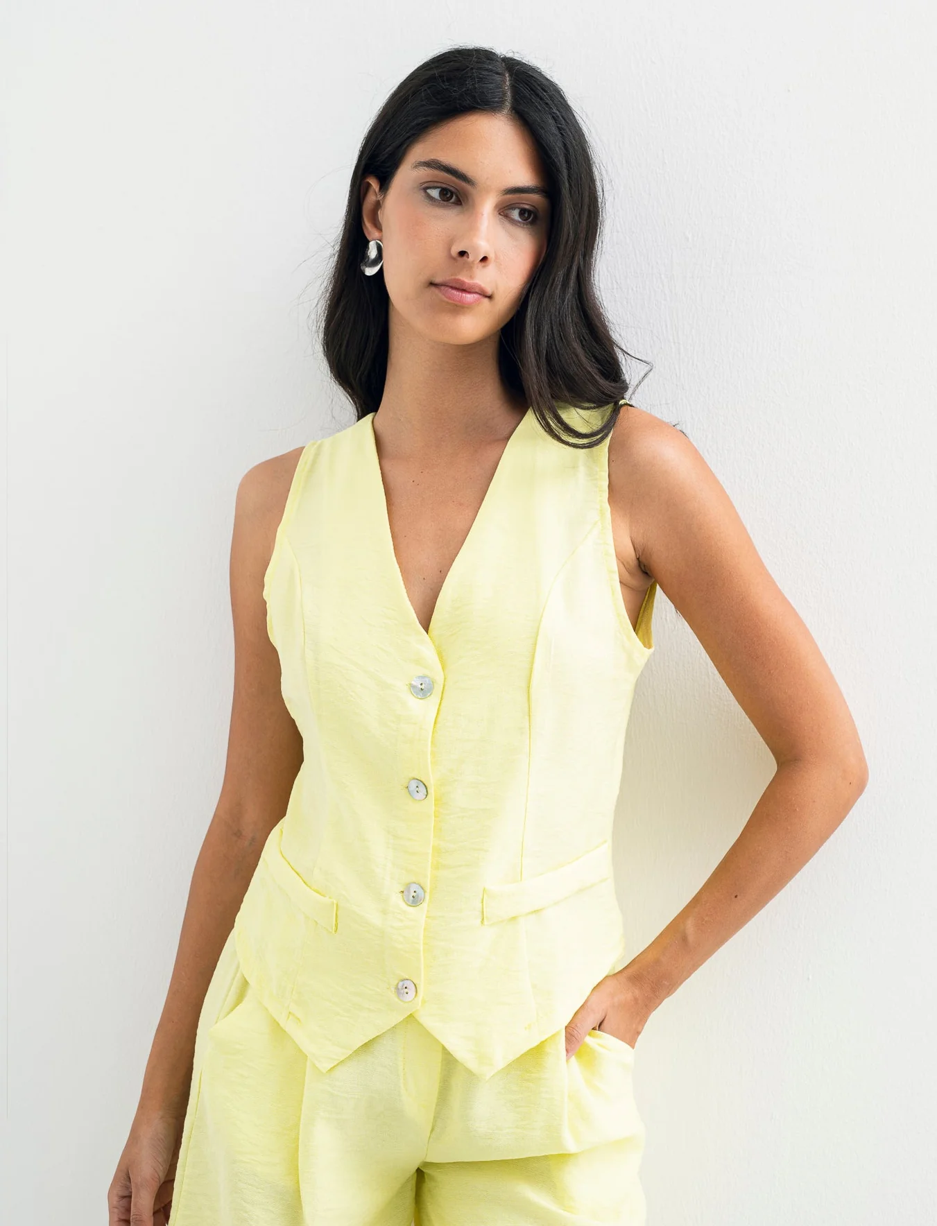 Gilet con bottoni in viscosa - Giallo - Image 3
